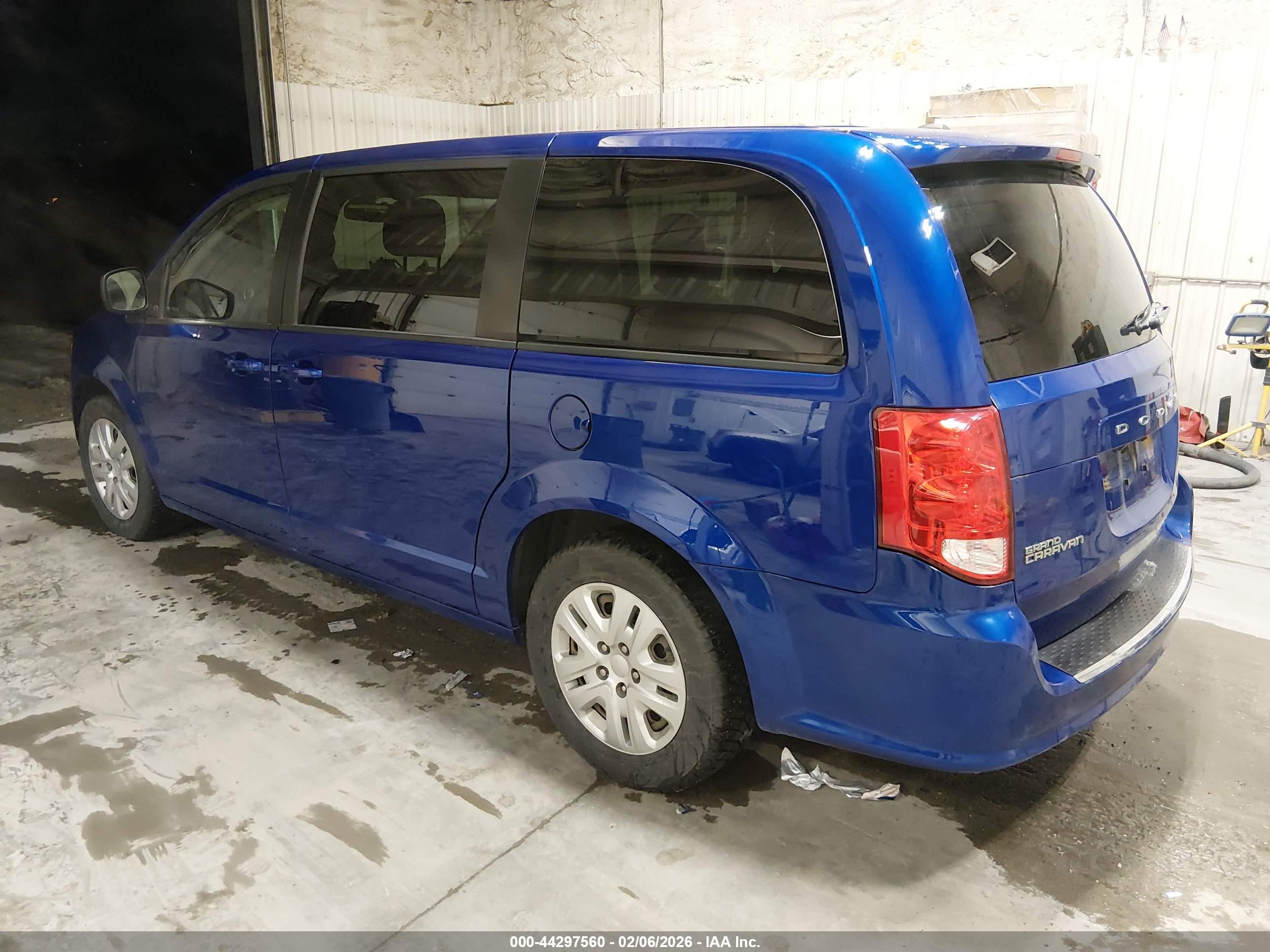 DODGE GRAND image 3