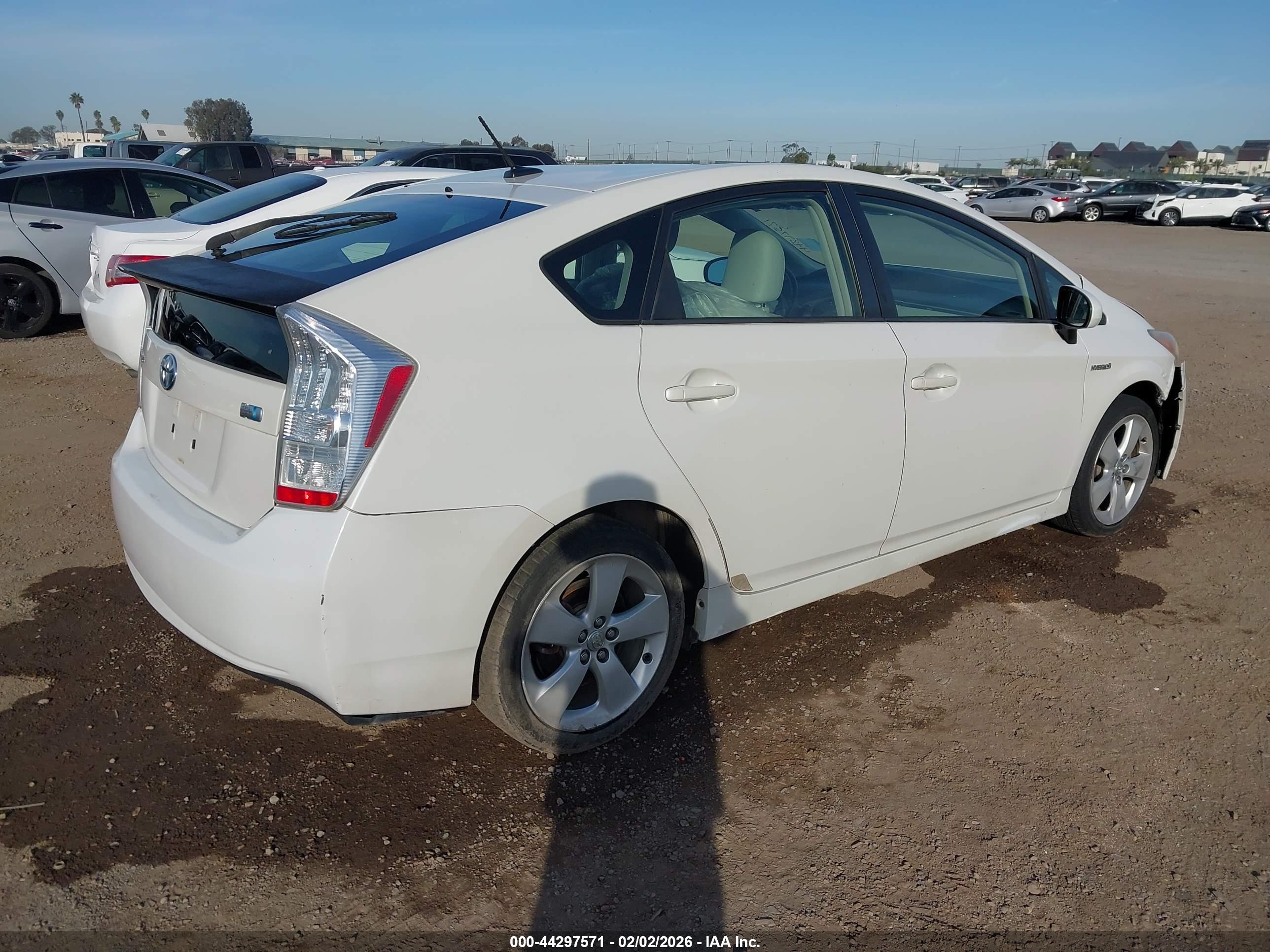 TOYOTA PRIUS image 4