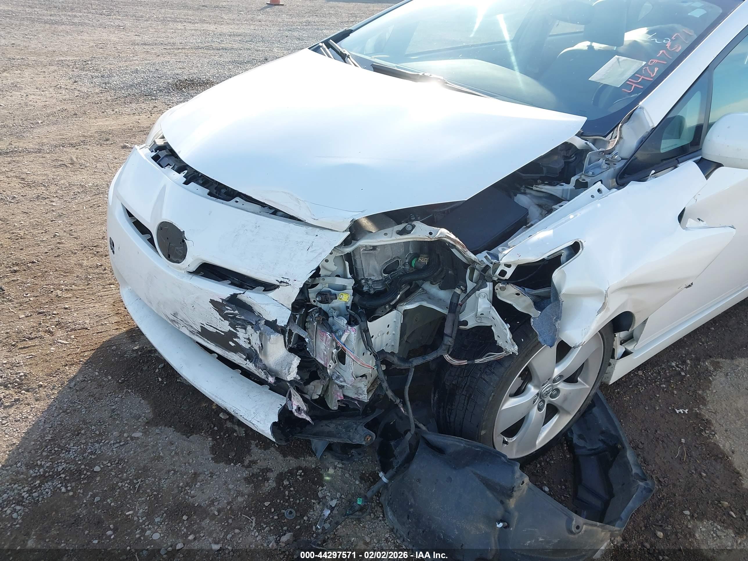 TOYOTA PRIUS image 6