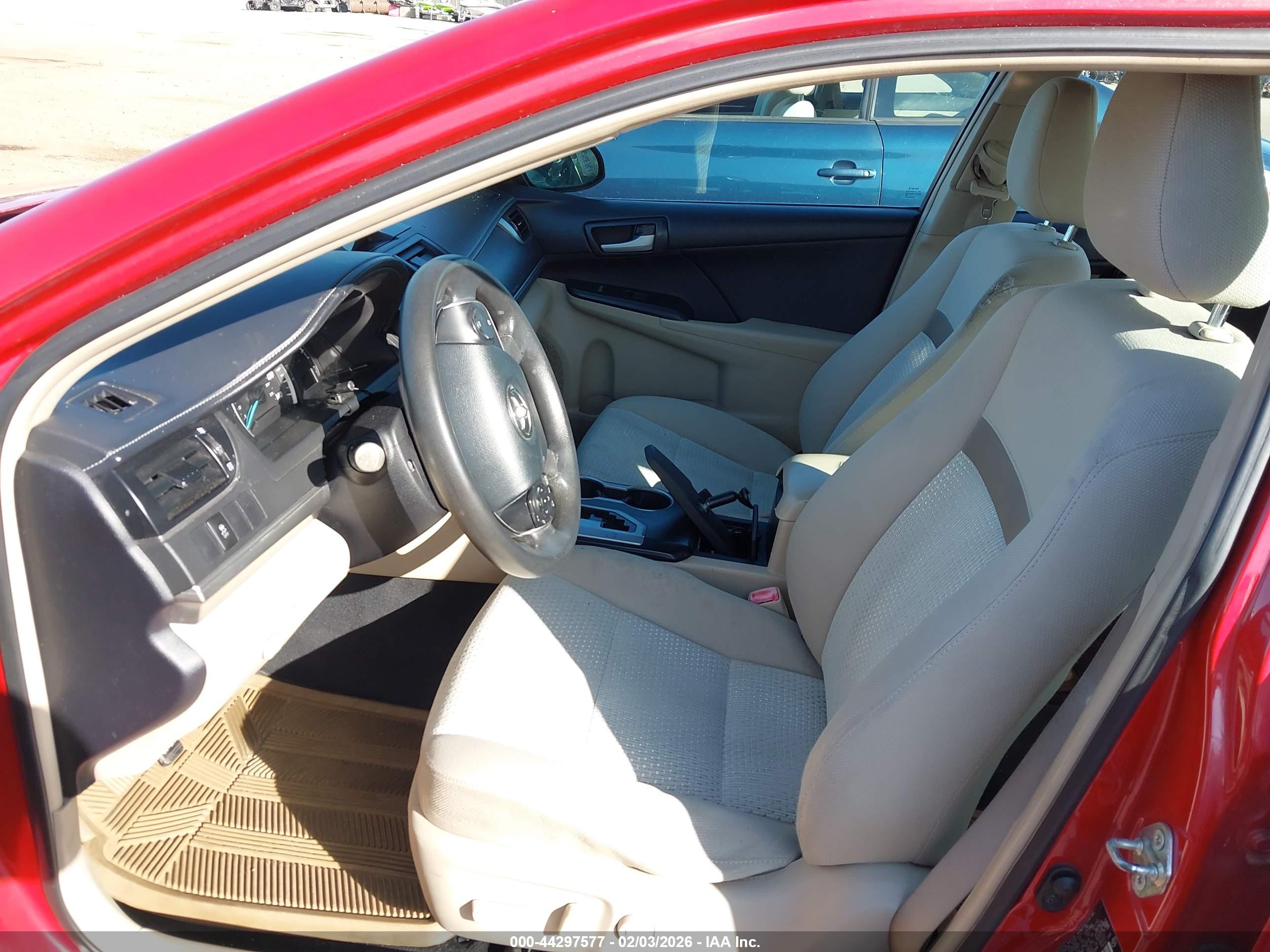 TOYOTA CAMRY image 5