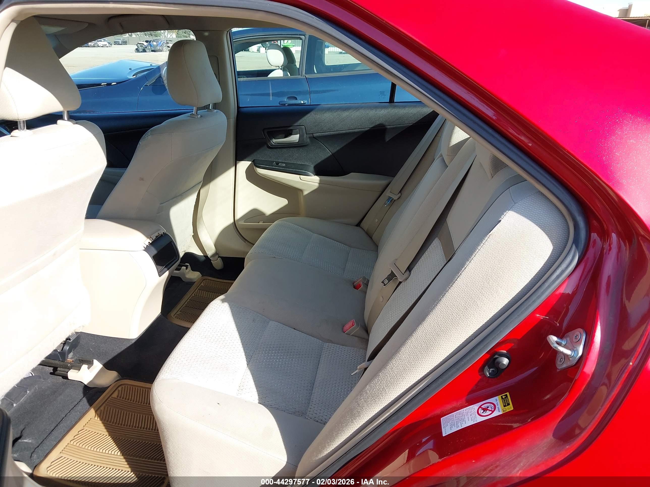 TOYOTA CAMRY image 8