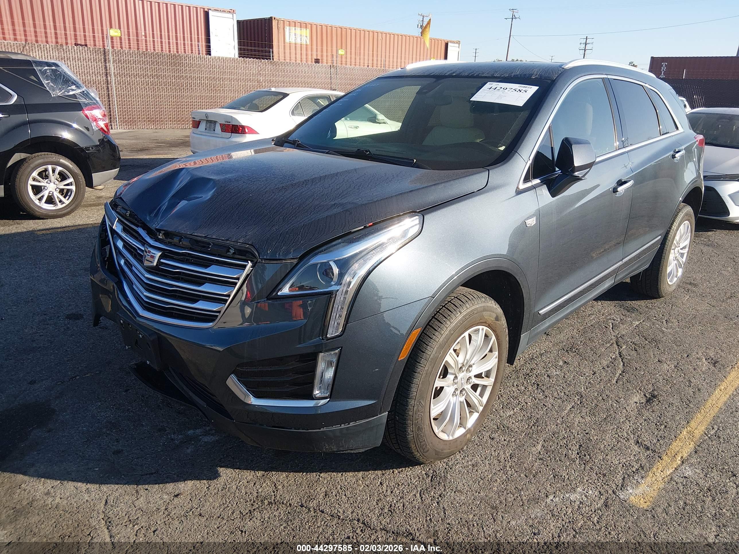 CADILLAC XT5 image 2
