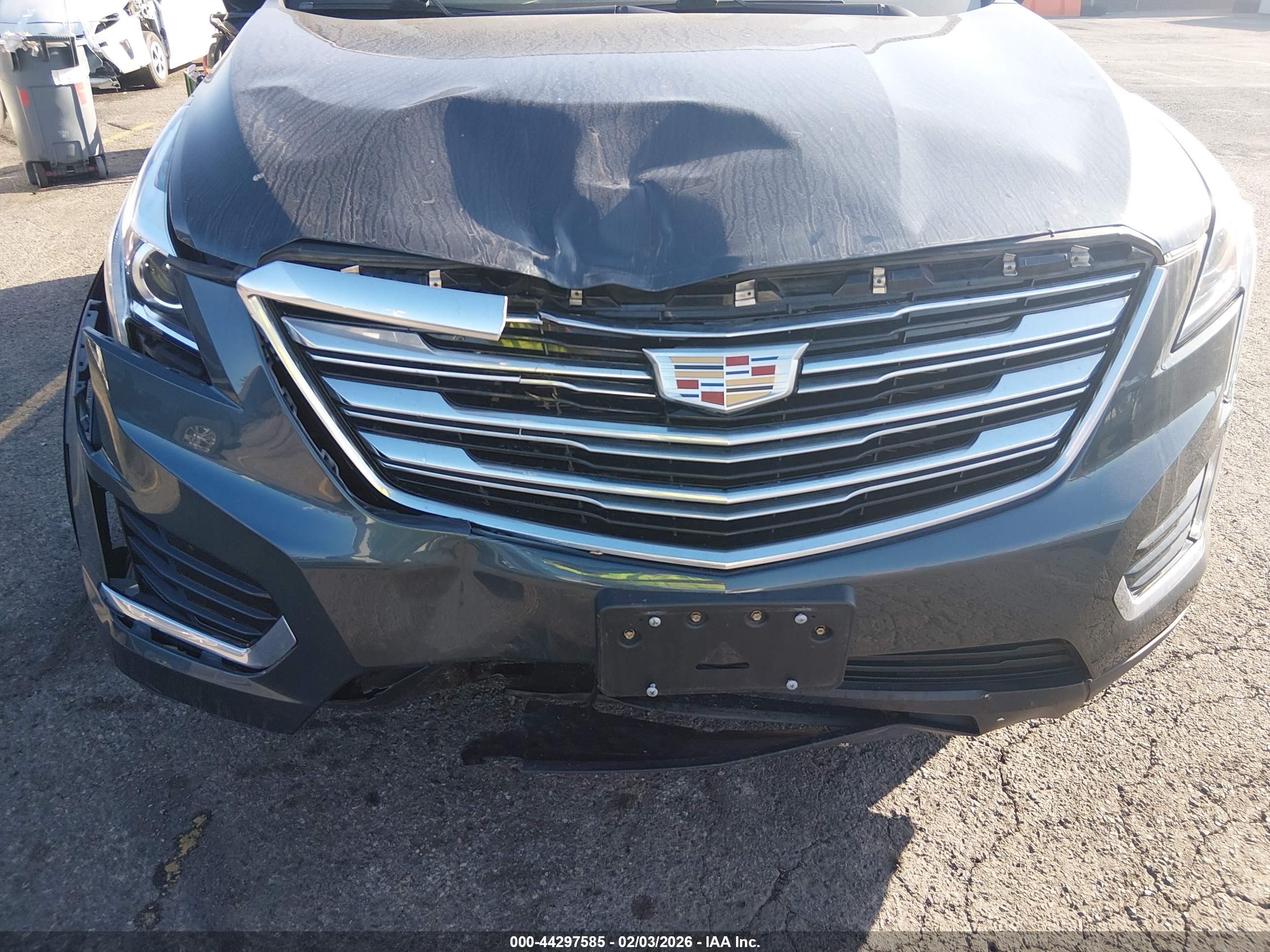 CADILLAC XT5 image 6
