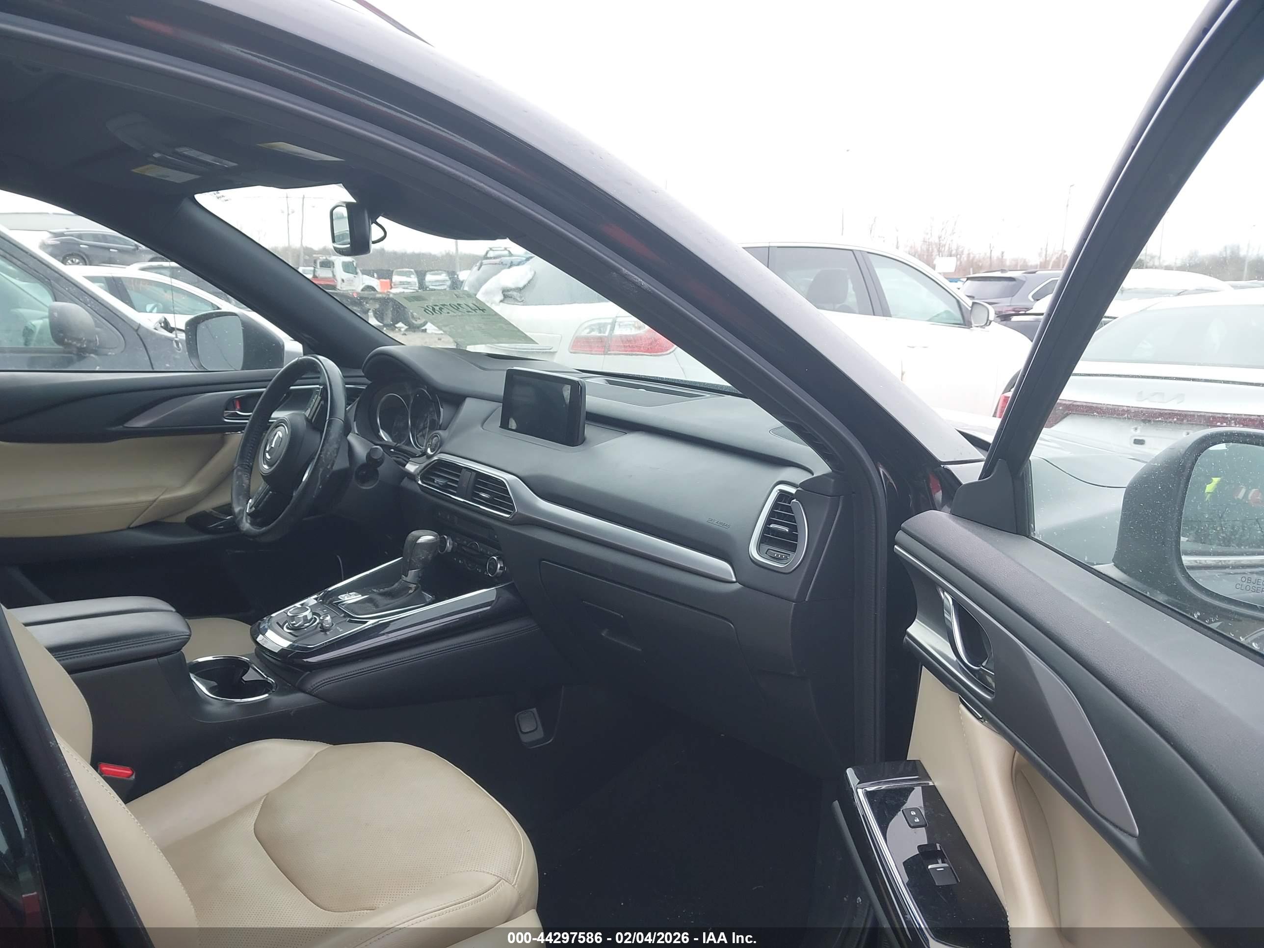MAZDA CX-9 image 5