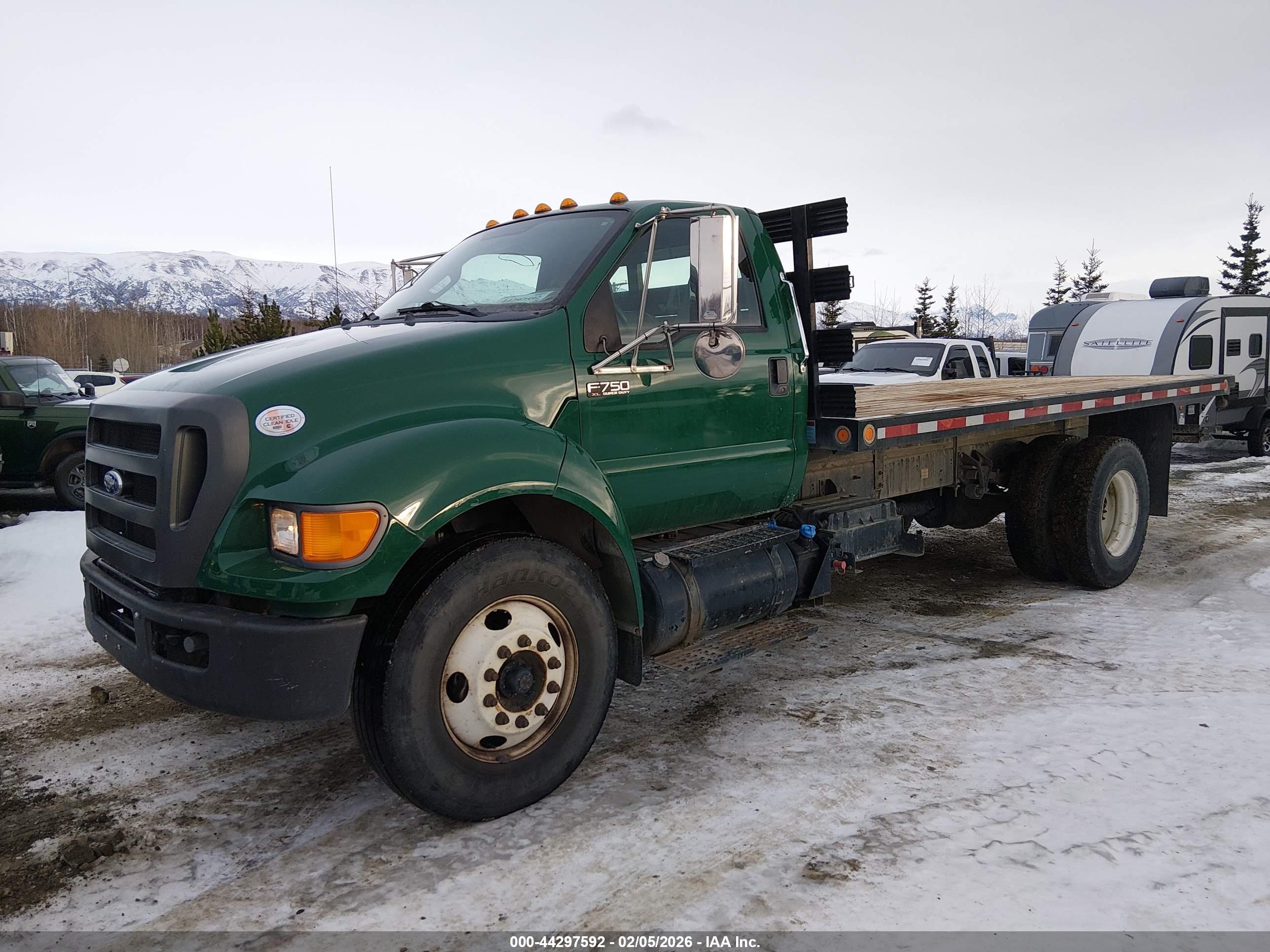 FORD F700 image 2