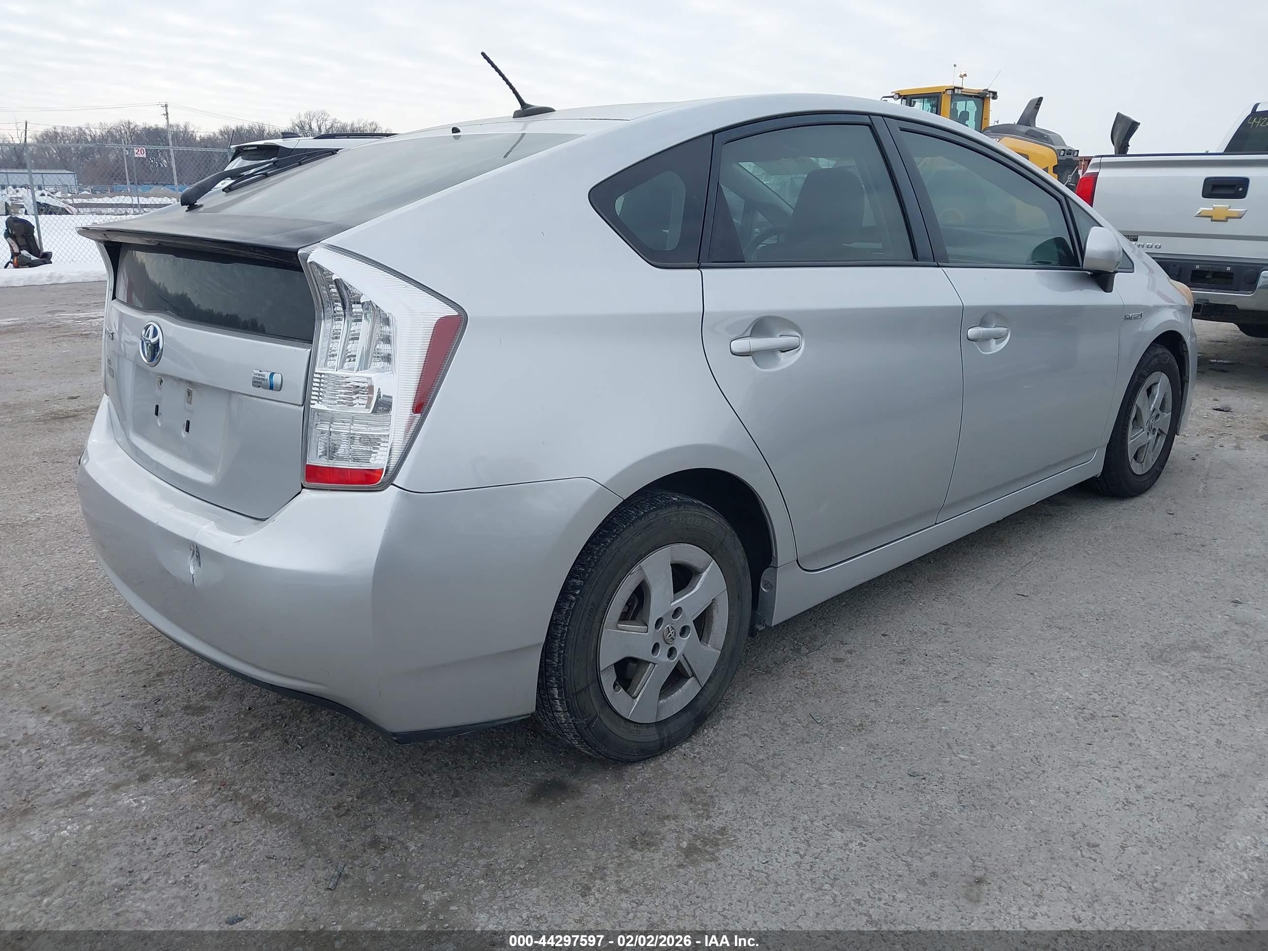 TOYOTA PRIUS image 4