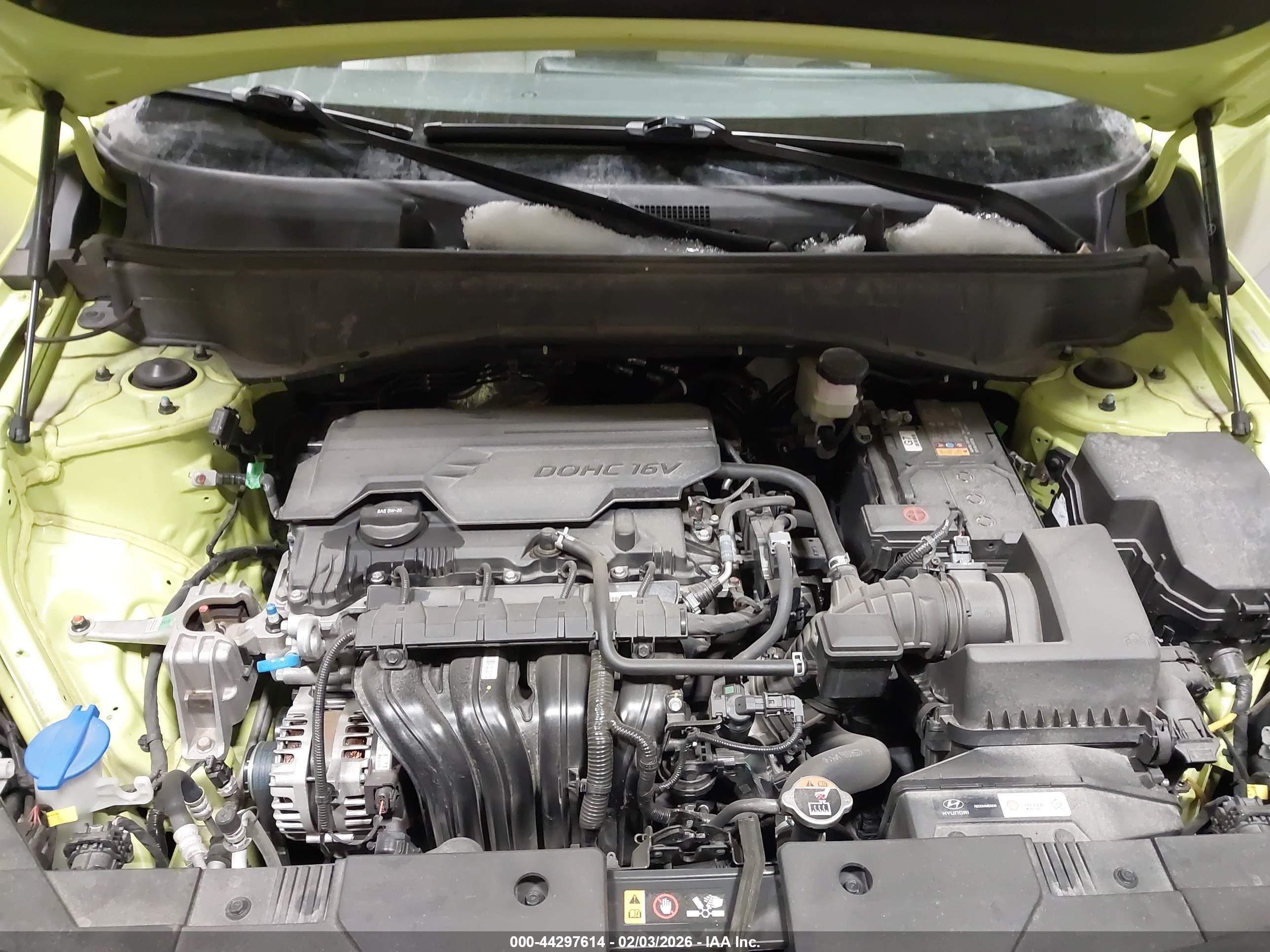 HYUNDAI KONA image 10