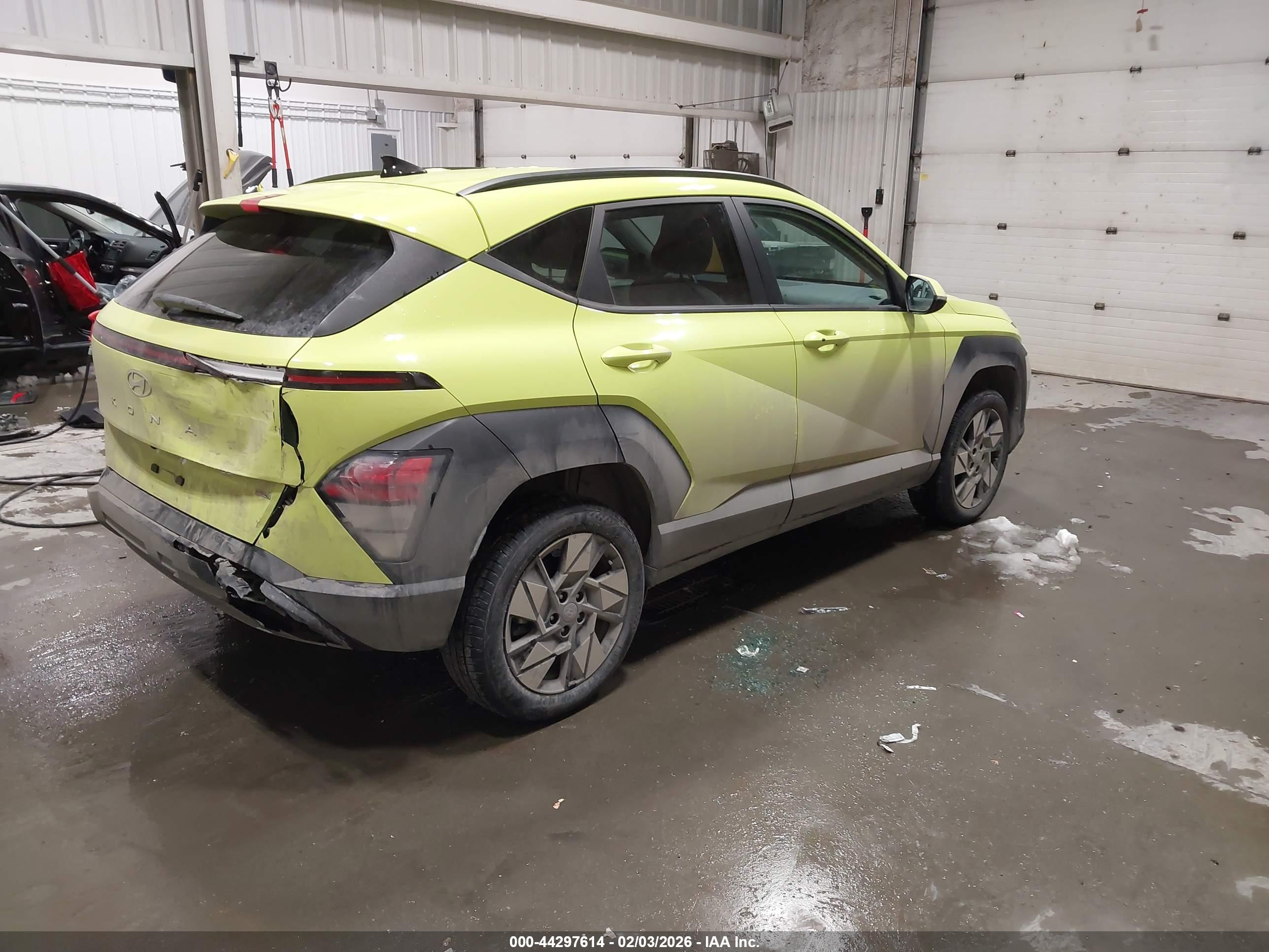 HYUNDAI KONA image 4