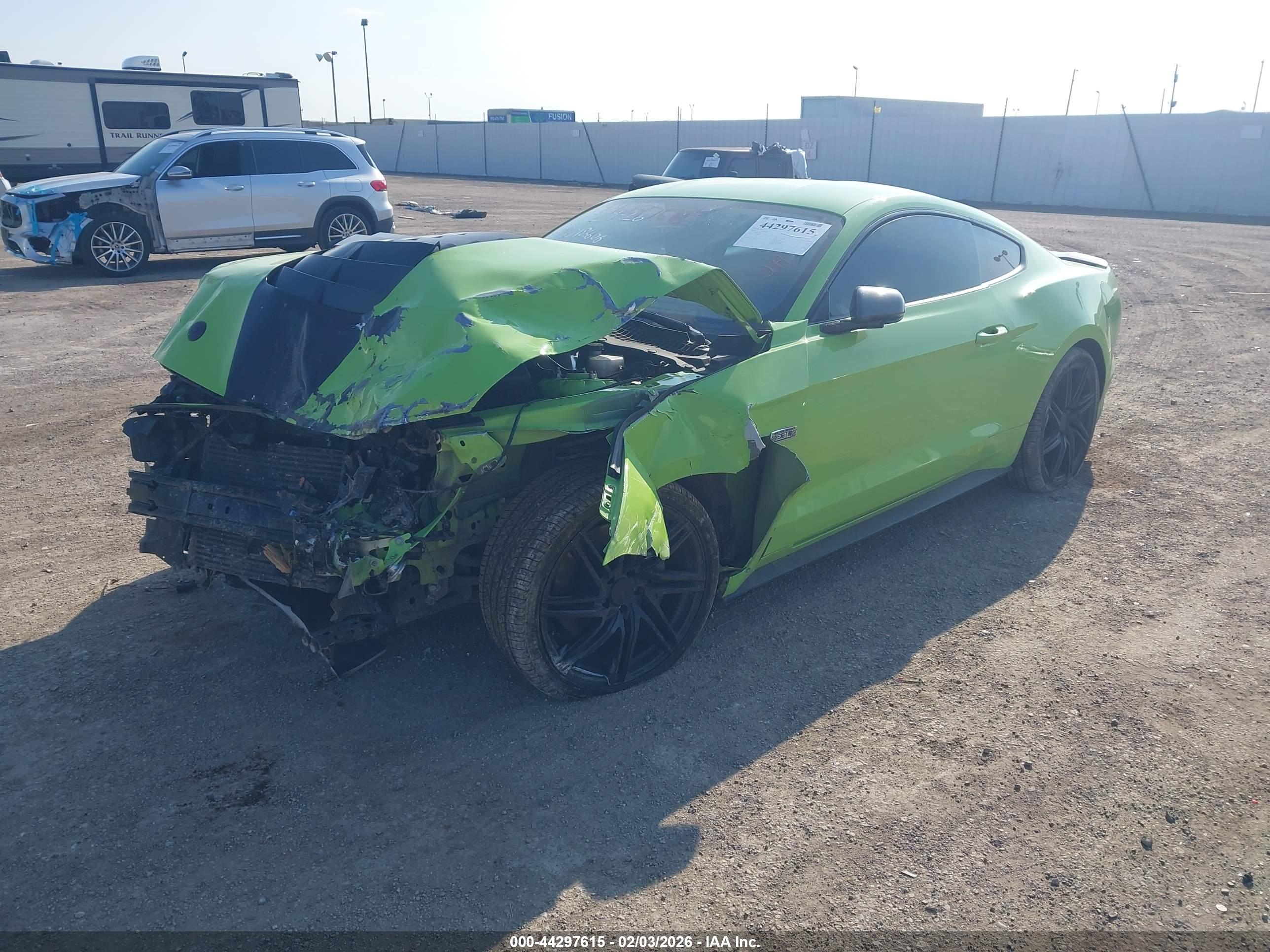 FORD MUSTANG image 2
