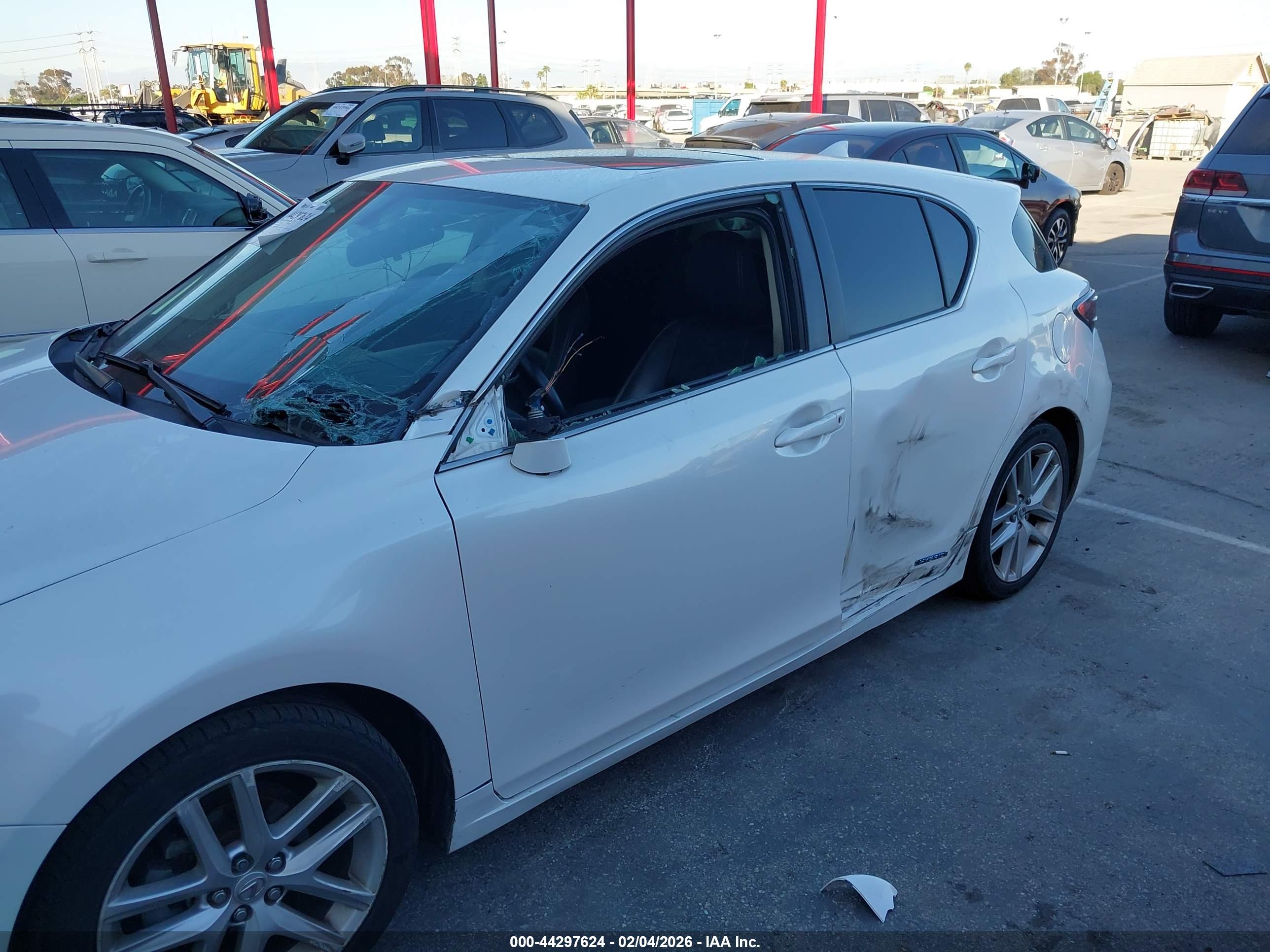 LEXUS CT image 6