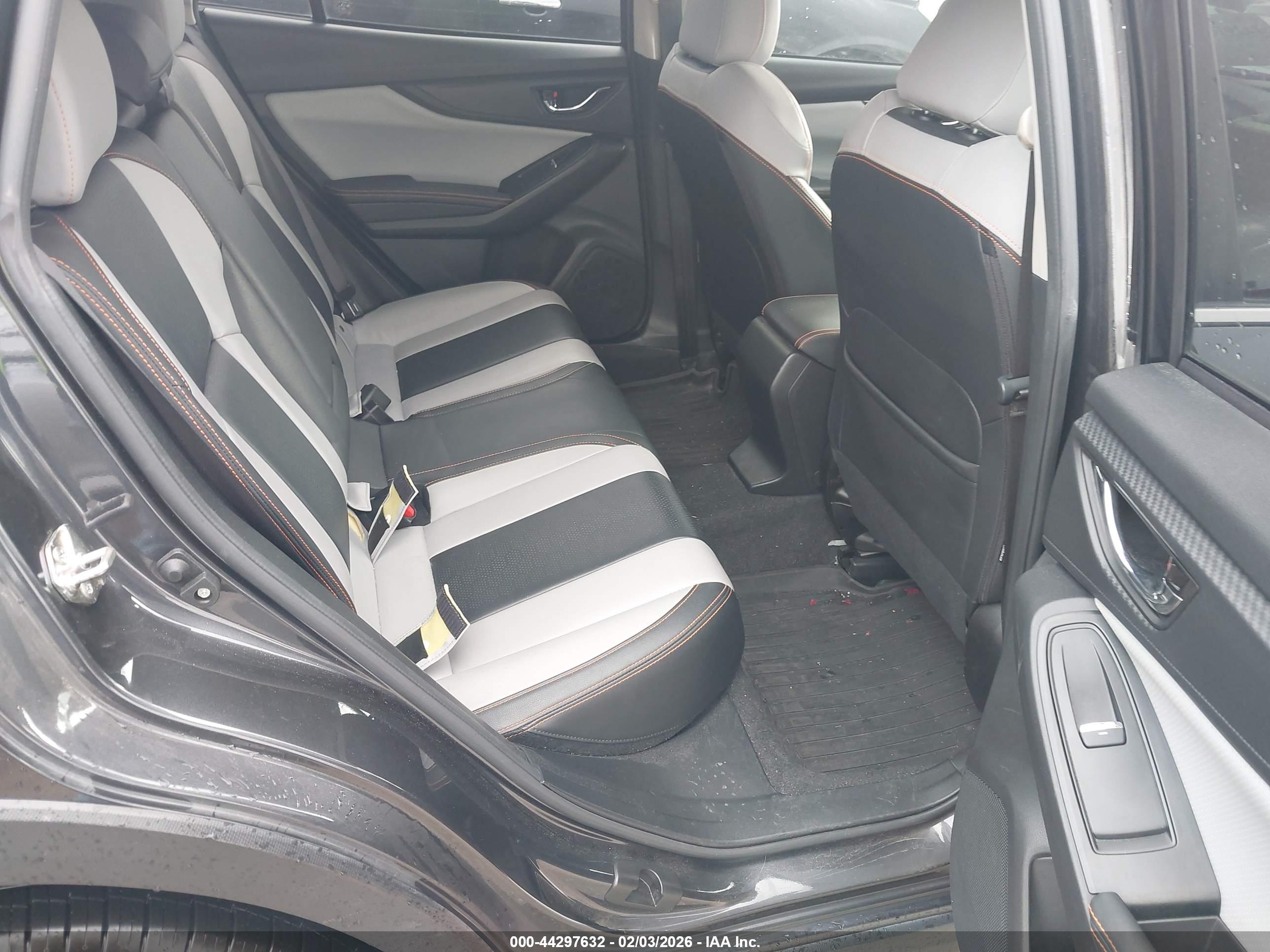 SUBARU CROSSTREK image 8