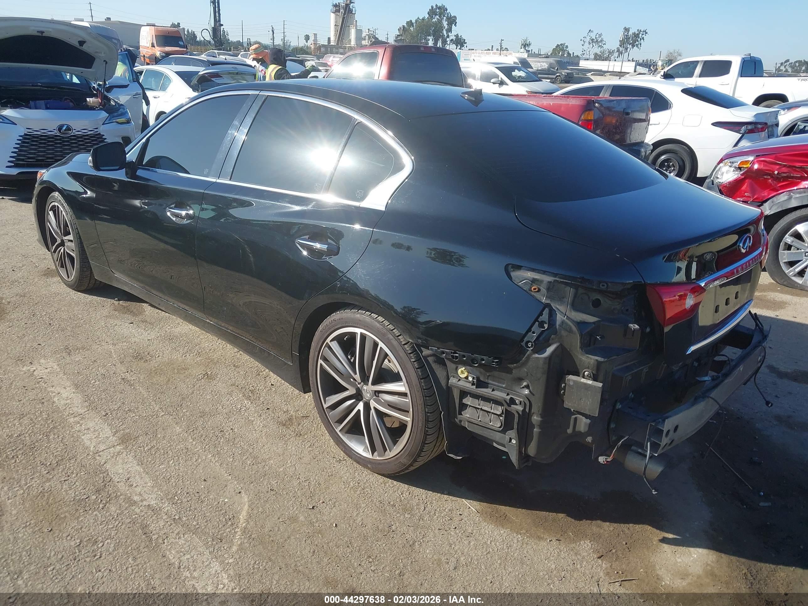 INFINITI Q50 image 3