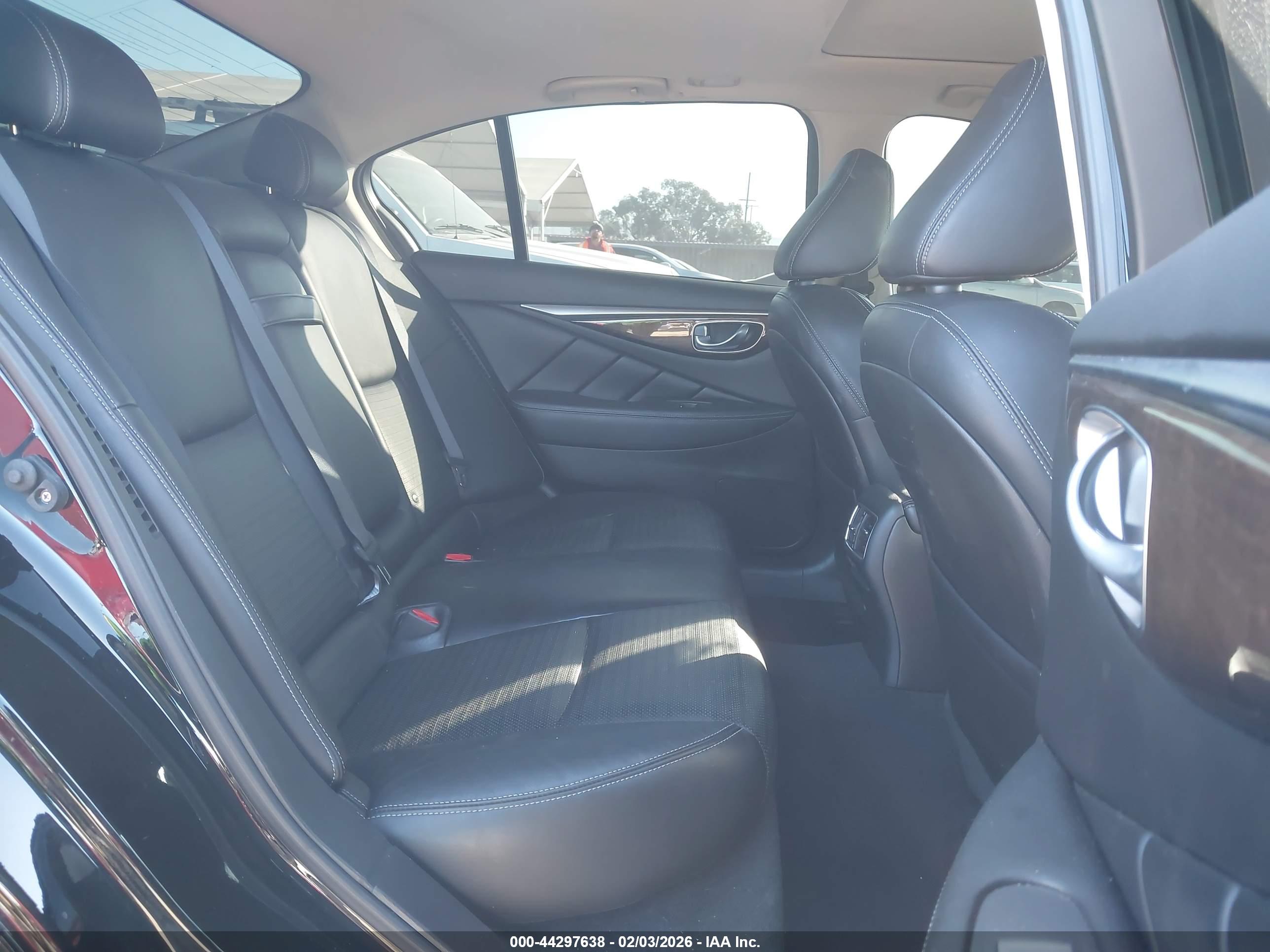 INFINITI Q50 image 8
