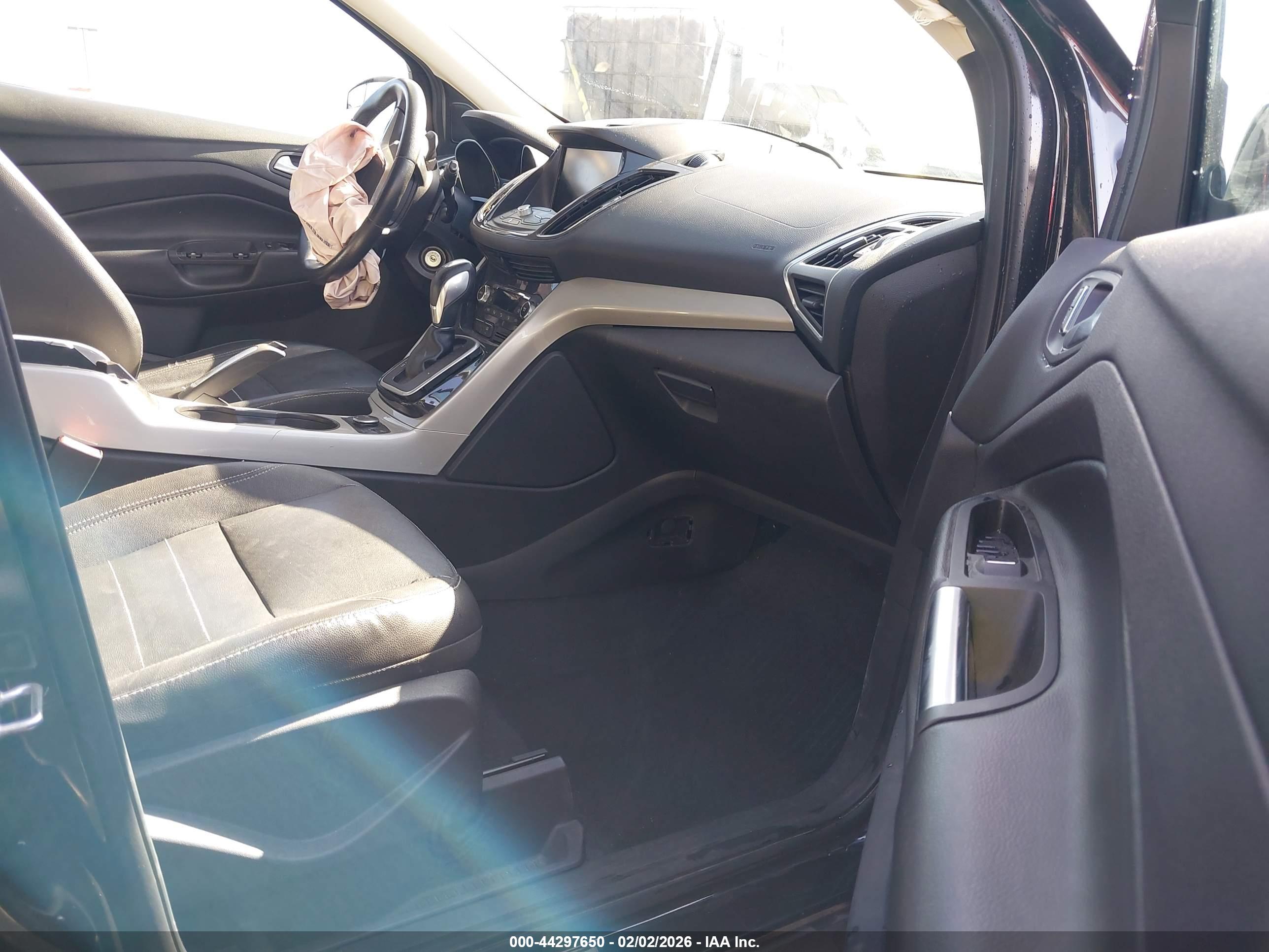FORD ESCAPE image 5