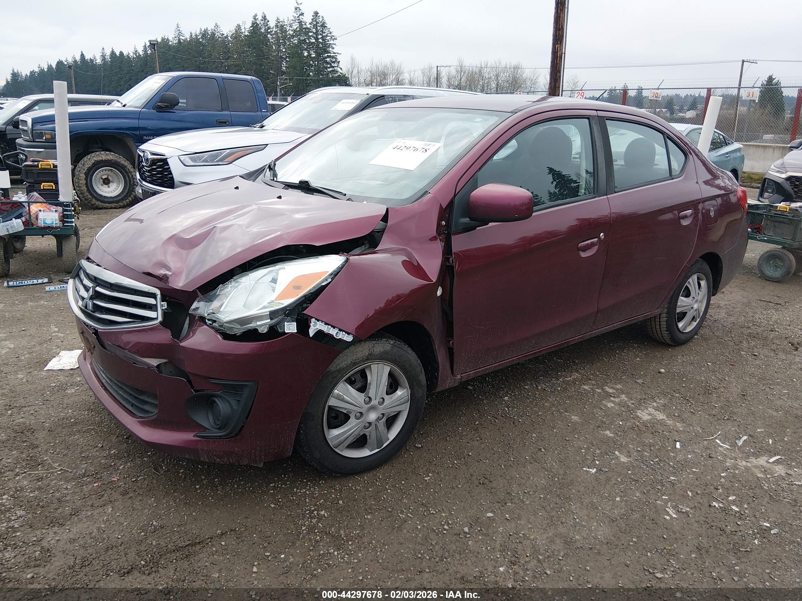 MITSUBISHI MIRAGE image 2