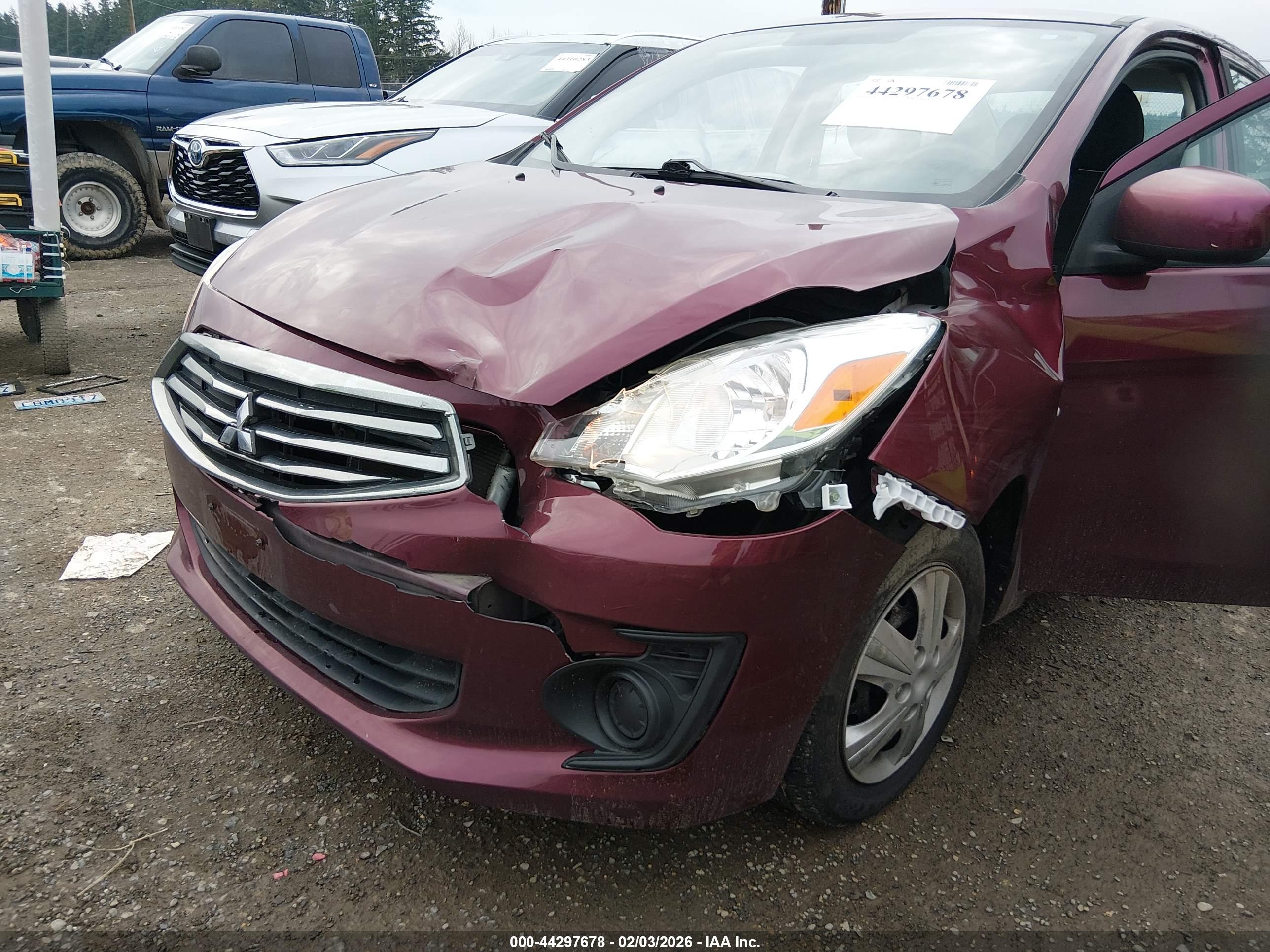 MITSUBISHI MIRAGE image 6