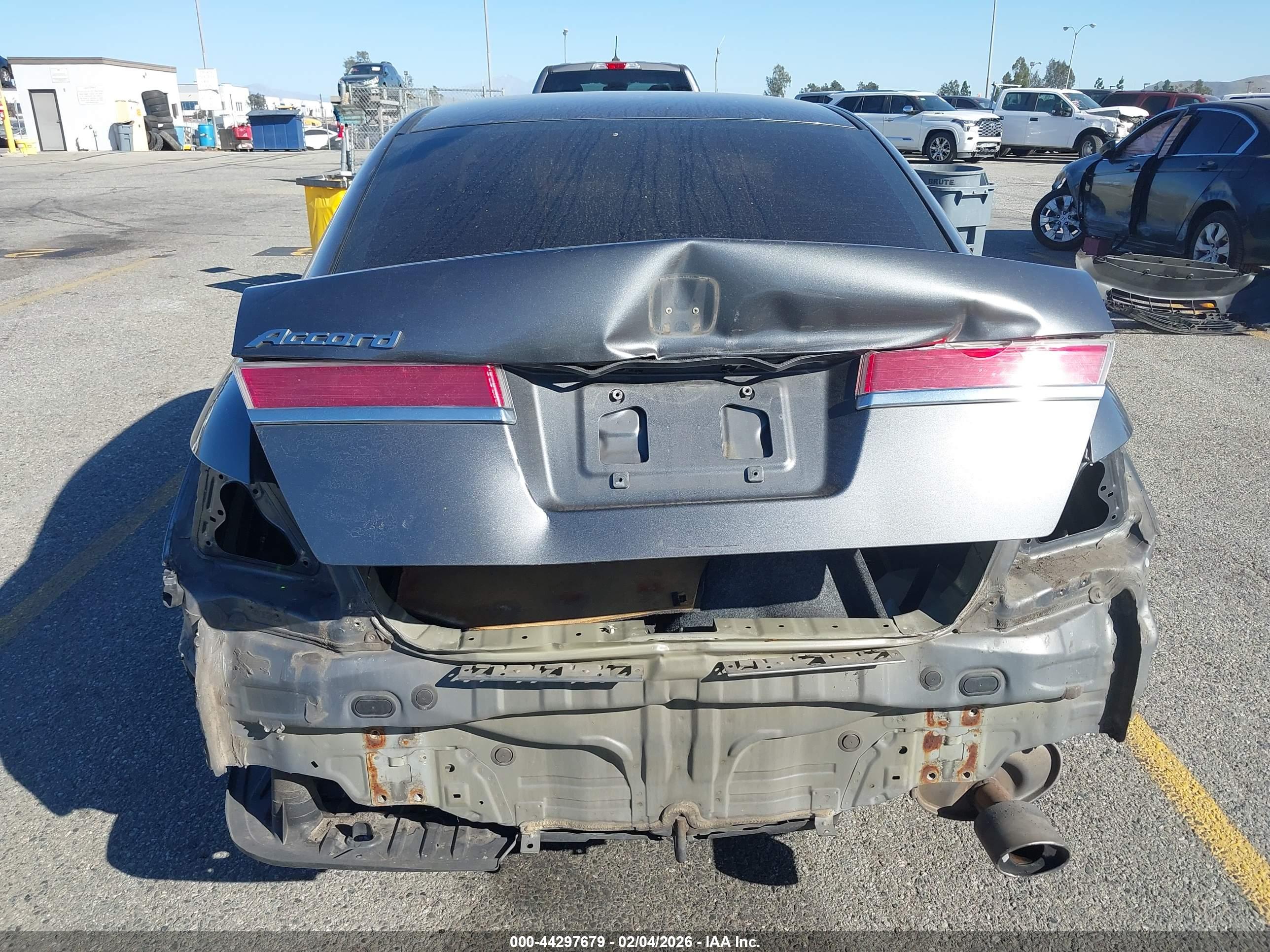 HONDA ACCORD image 6