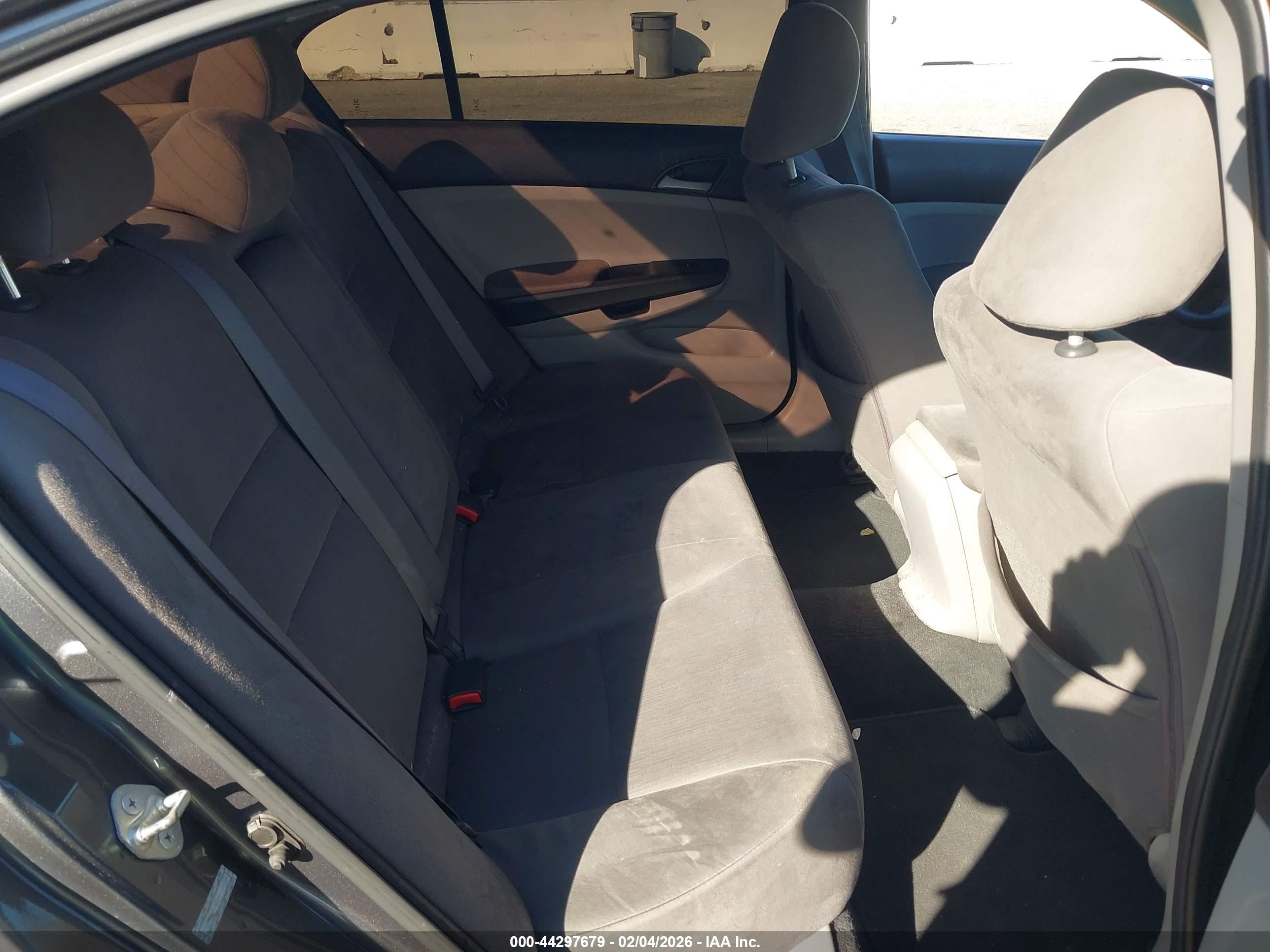 HONDA ACCORD image 8