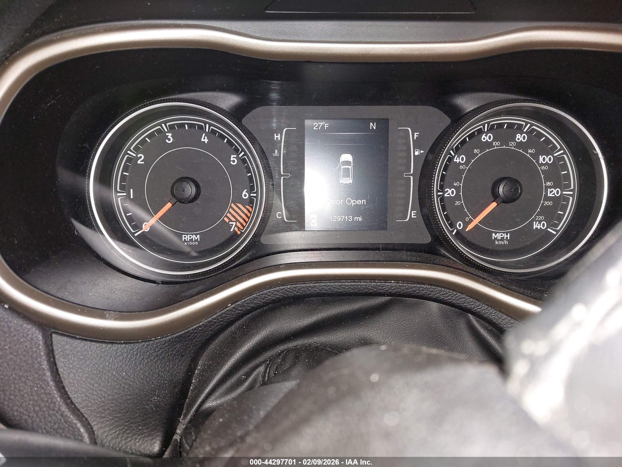 JEEP CHEROKEE image 7