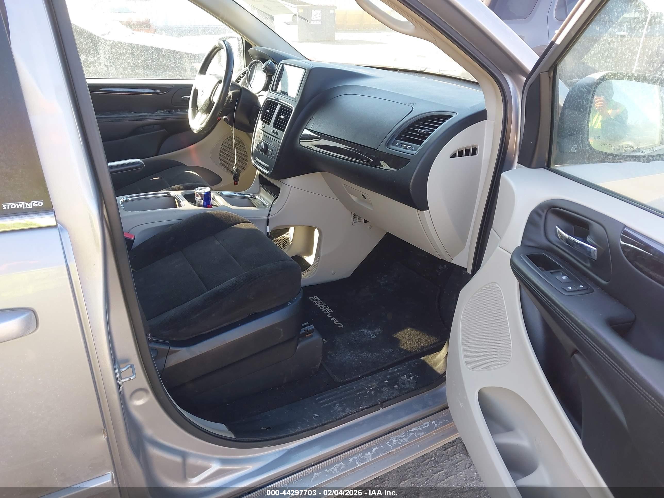 DODGE GRAND image 5