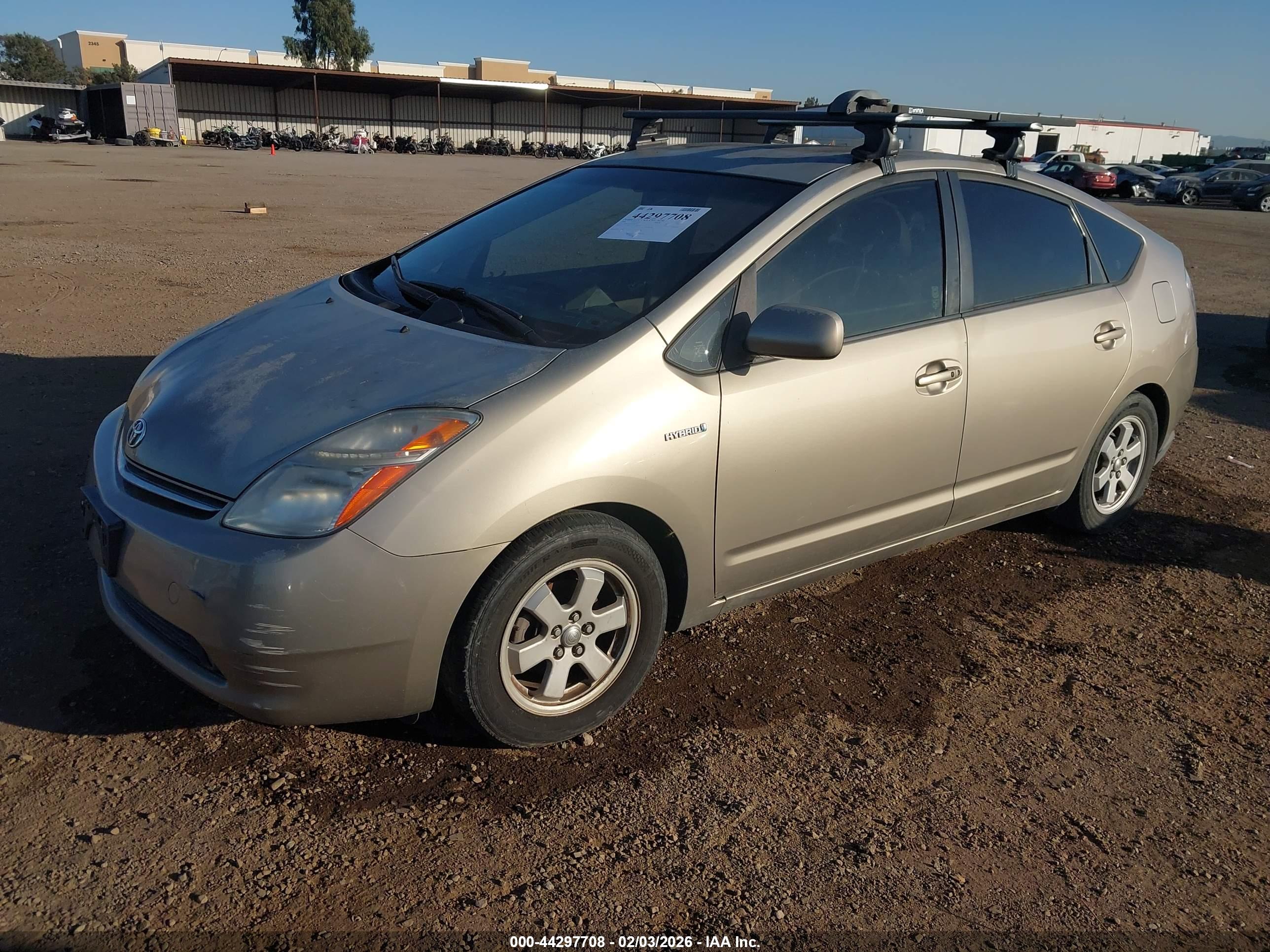 TOYOTA PRIUS image 2