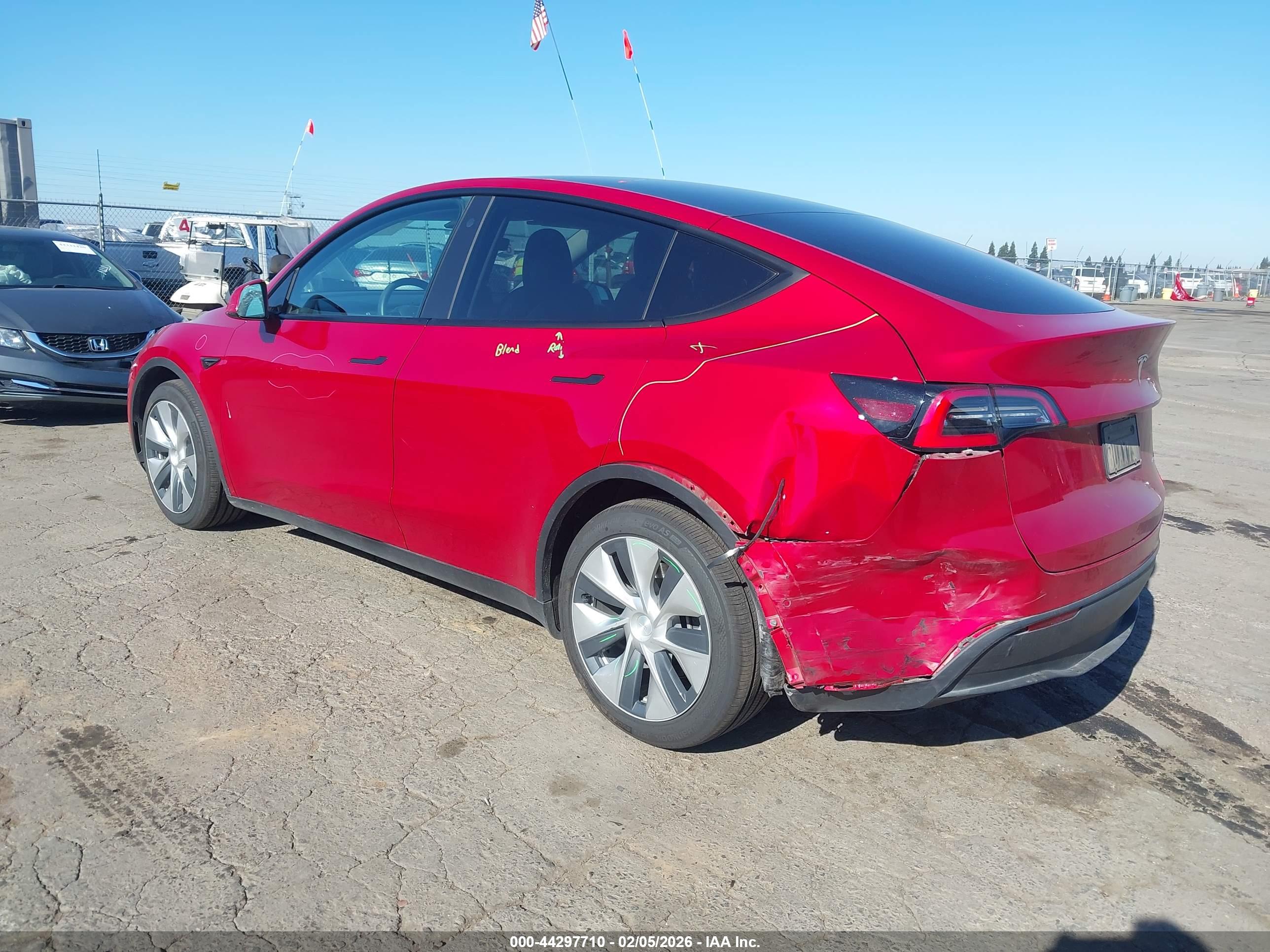 TESLA MODEL image 3