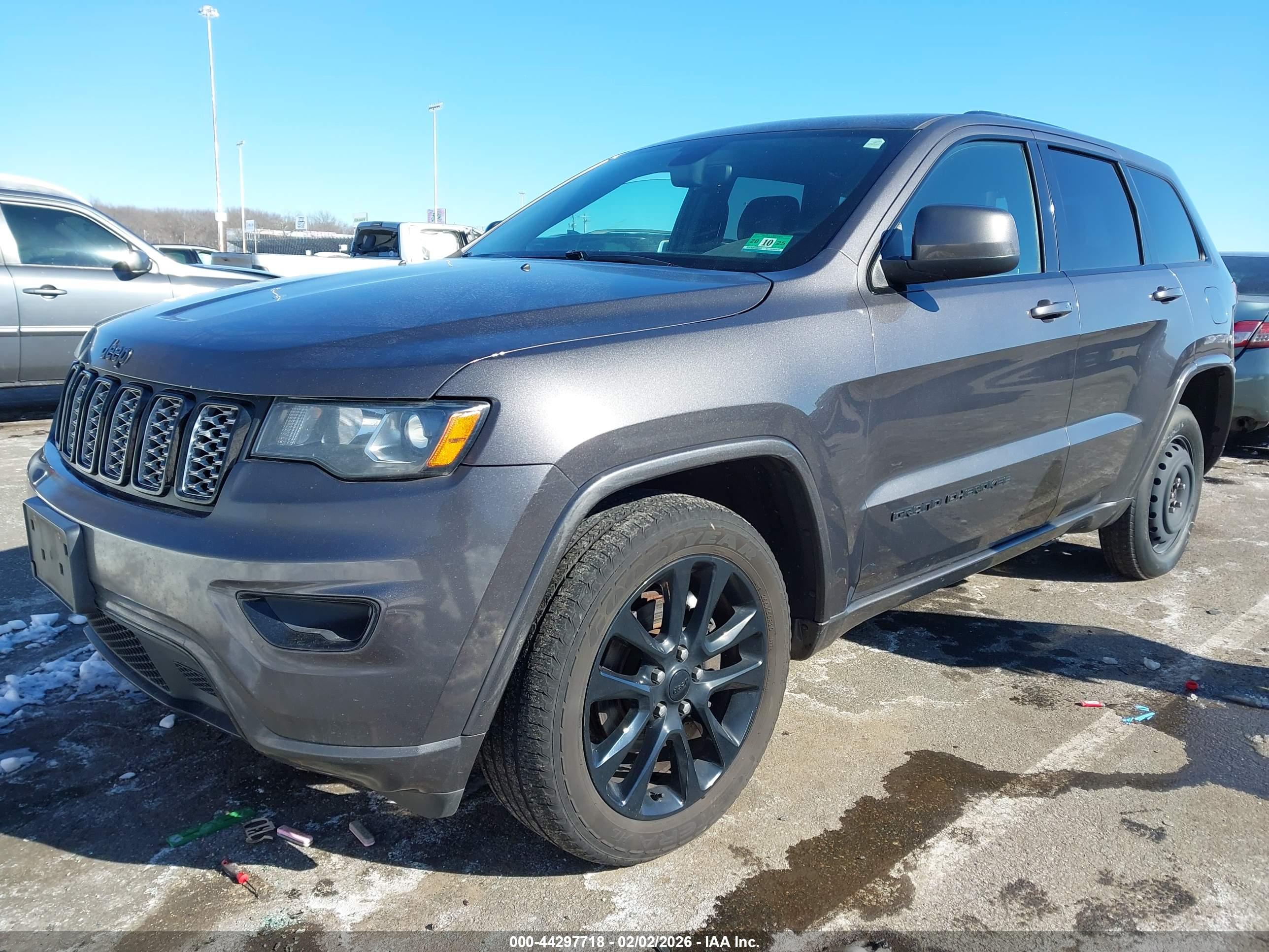 JEEP GRAND image 2