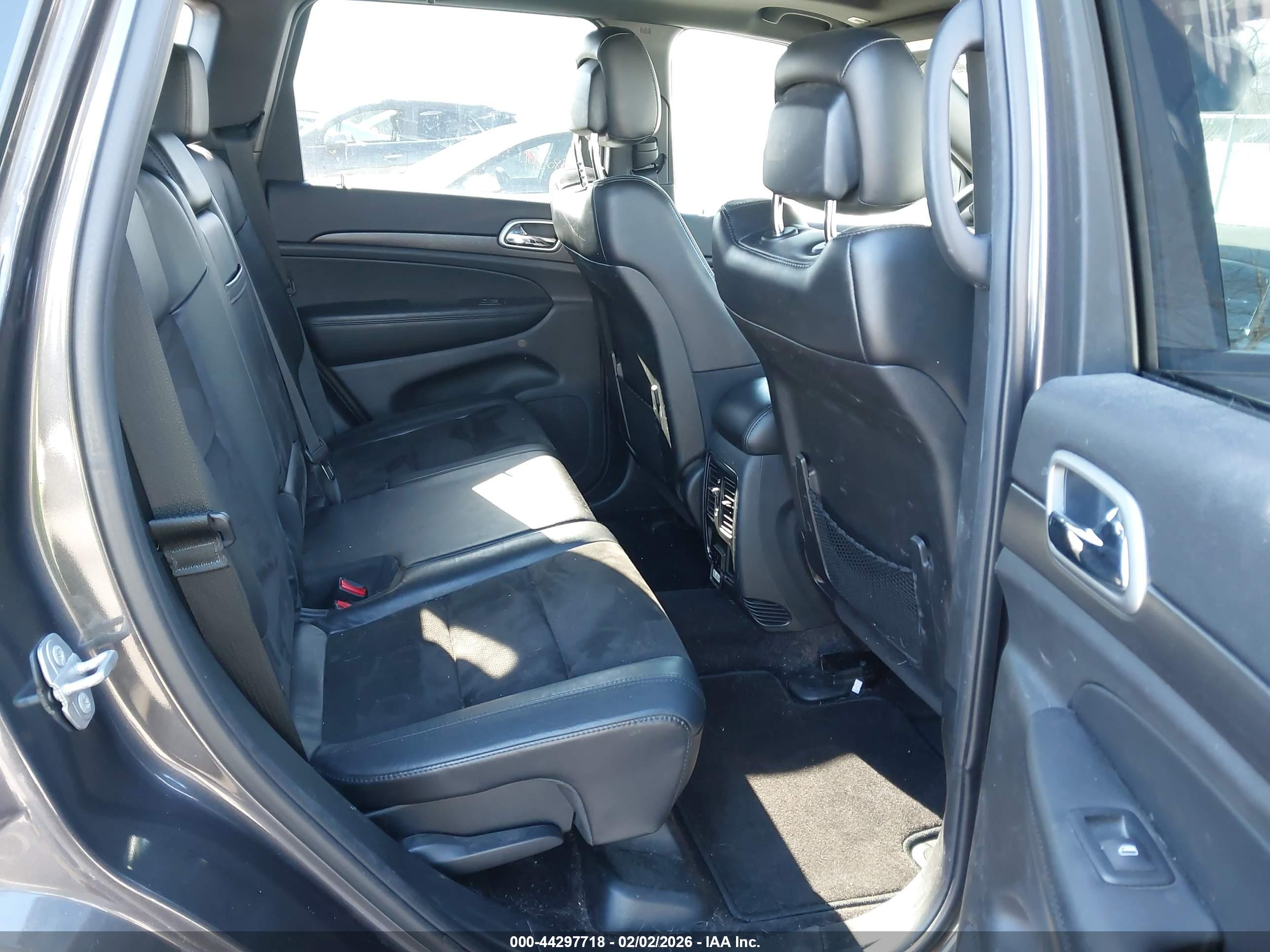 JEEP GRAND image 8