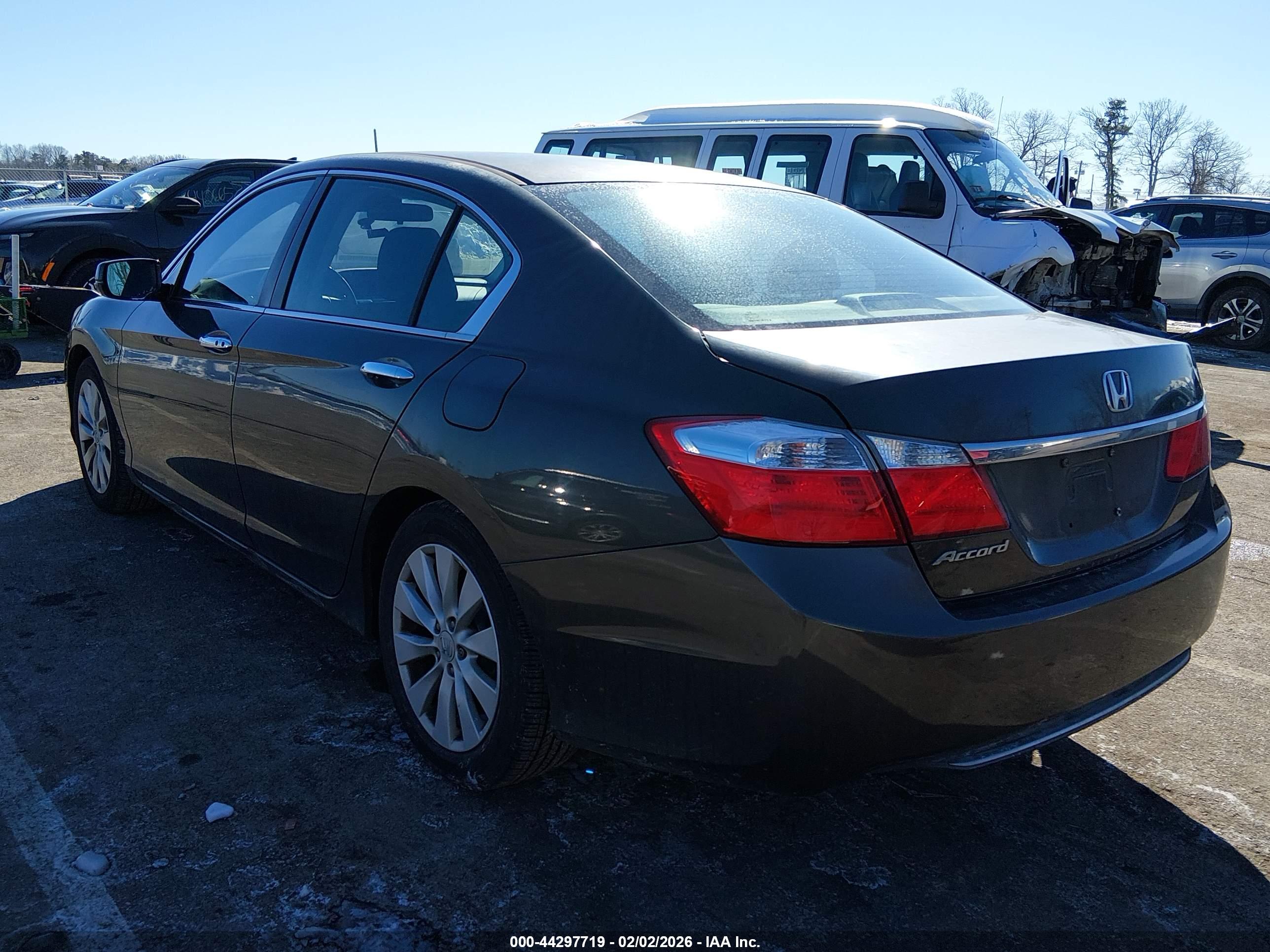 HONDA ACCORD image 3
