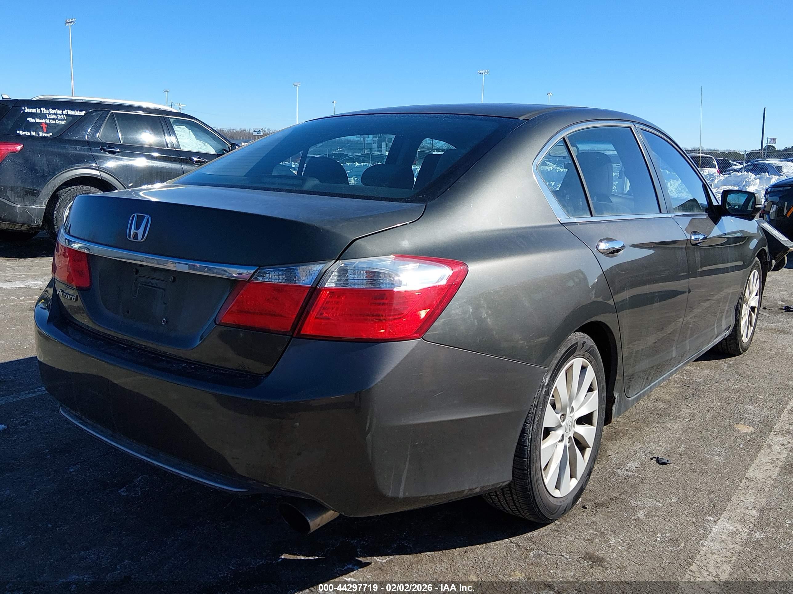 HONDA ACCORD image 4