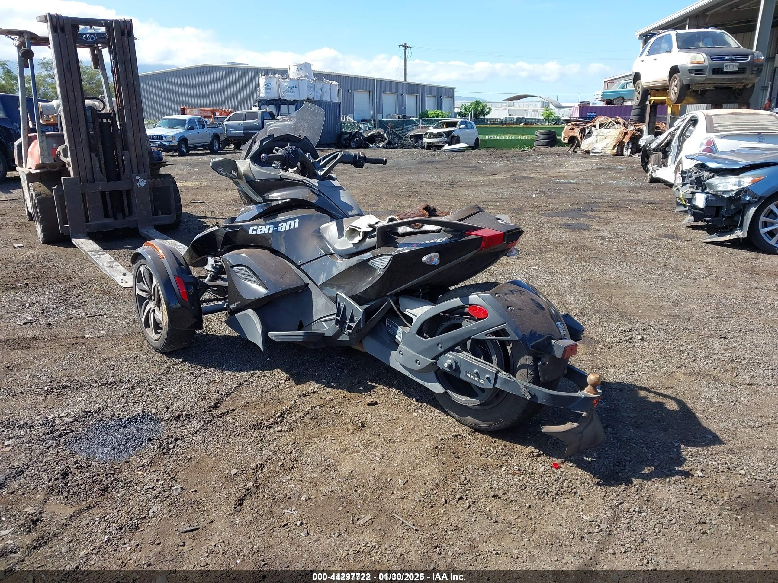 CAN-AM SPYDER image 3