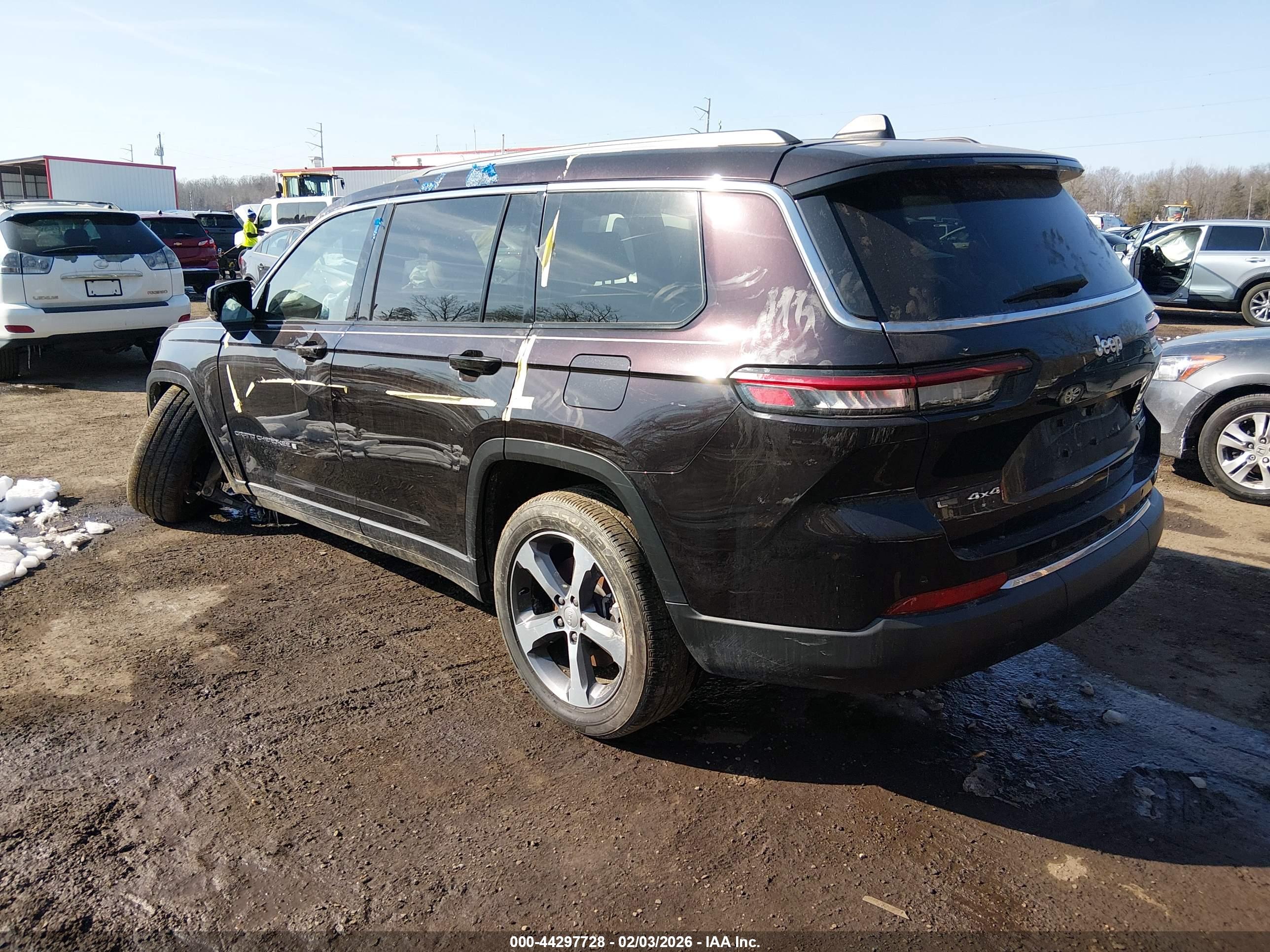 JEEP GRAND image 3