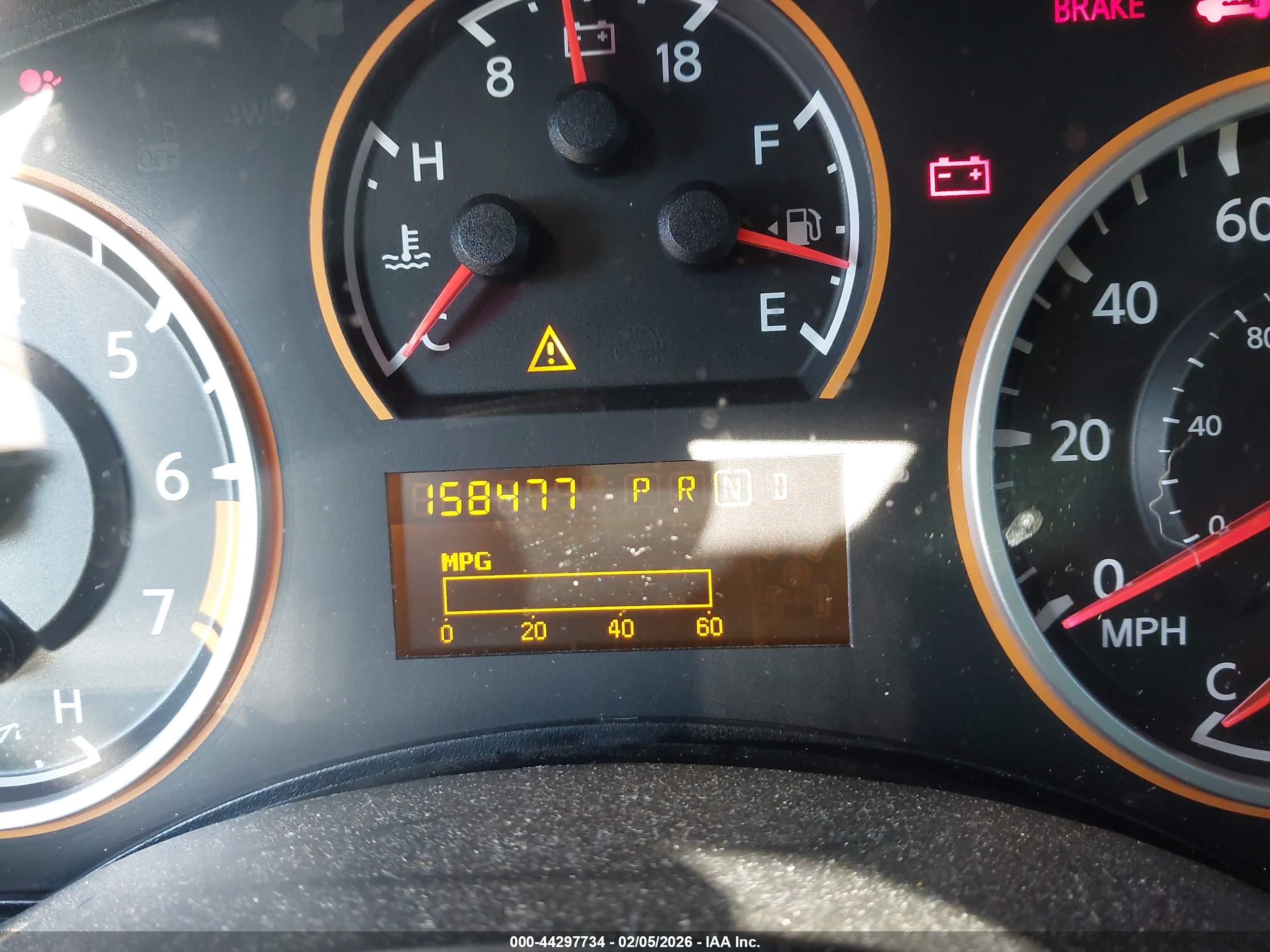 NISSAN ARMADA image 7