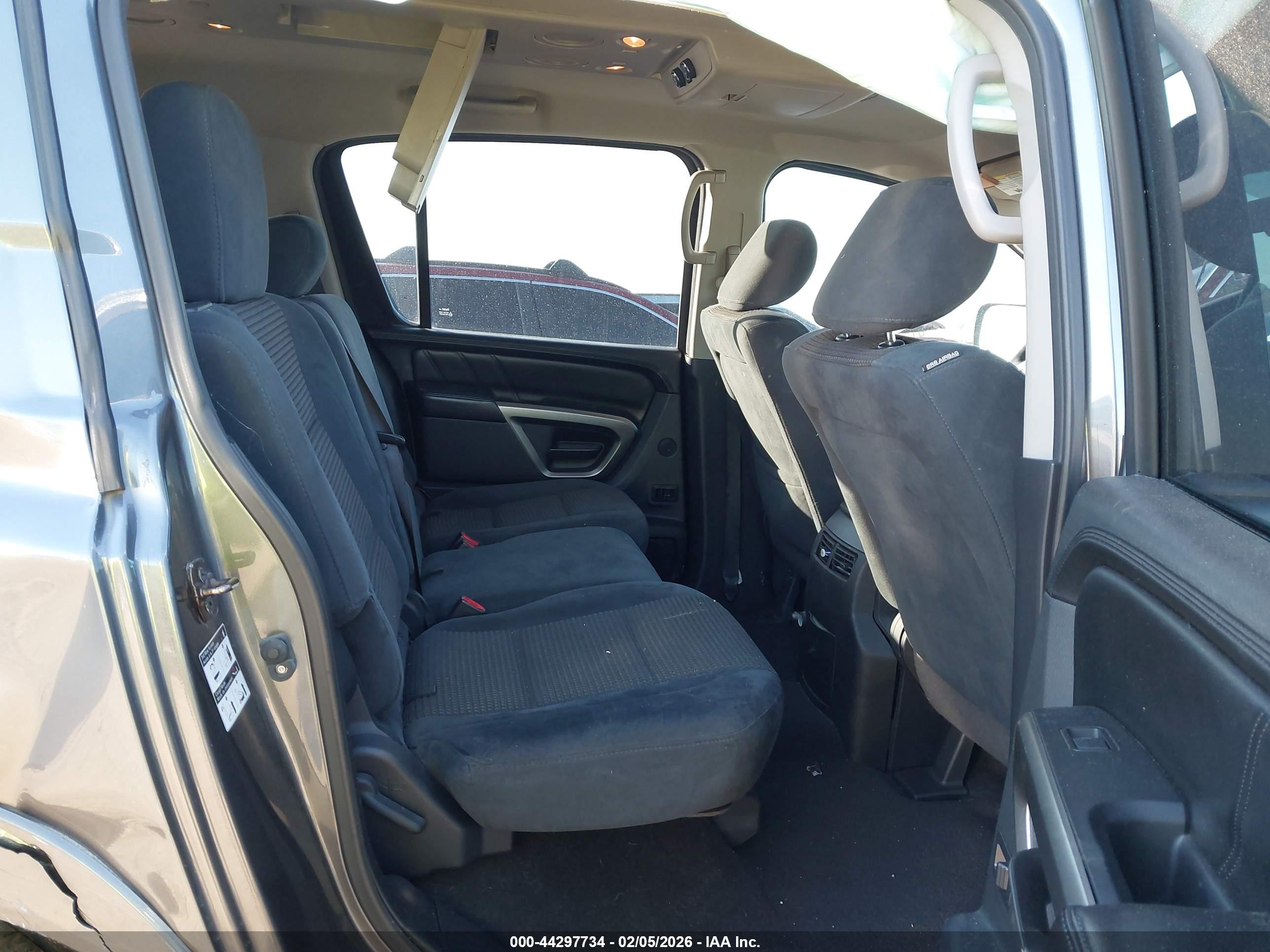 NISSAN ARMADA image 8