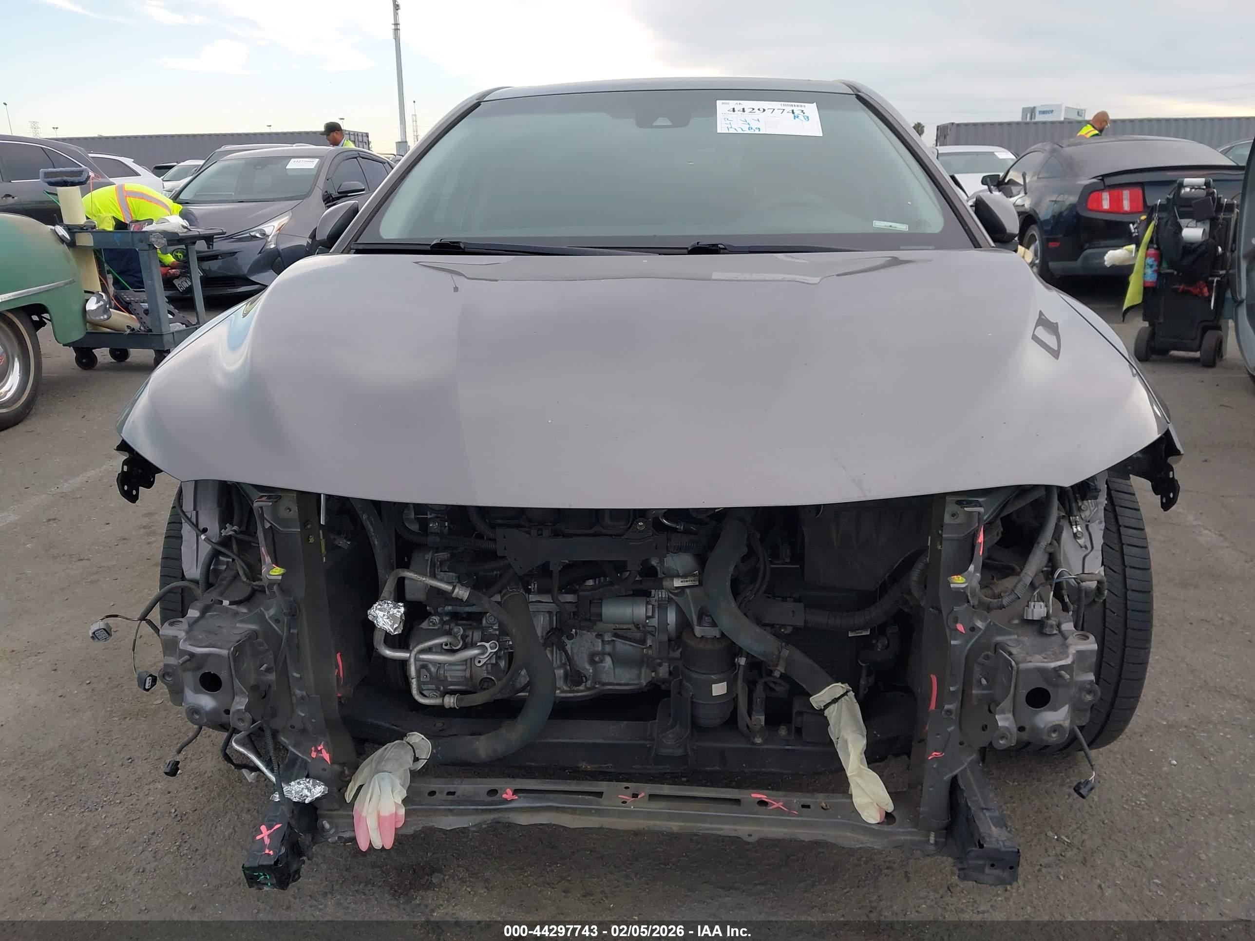 TOYOTA CAMRY image 6