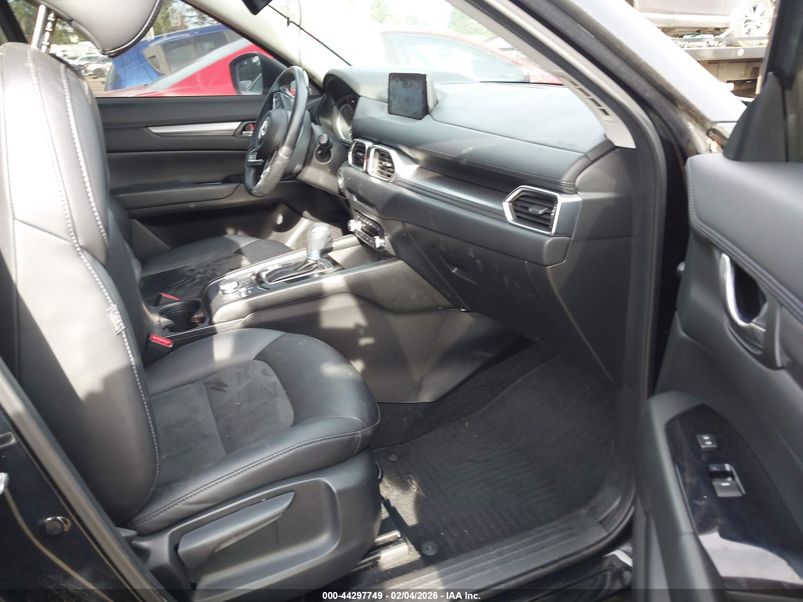 MAZDA CX-5 image 5