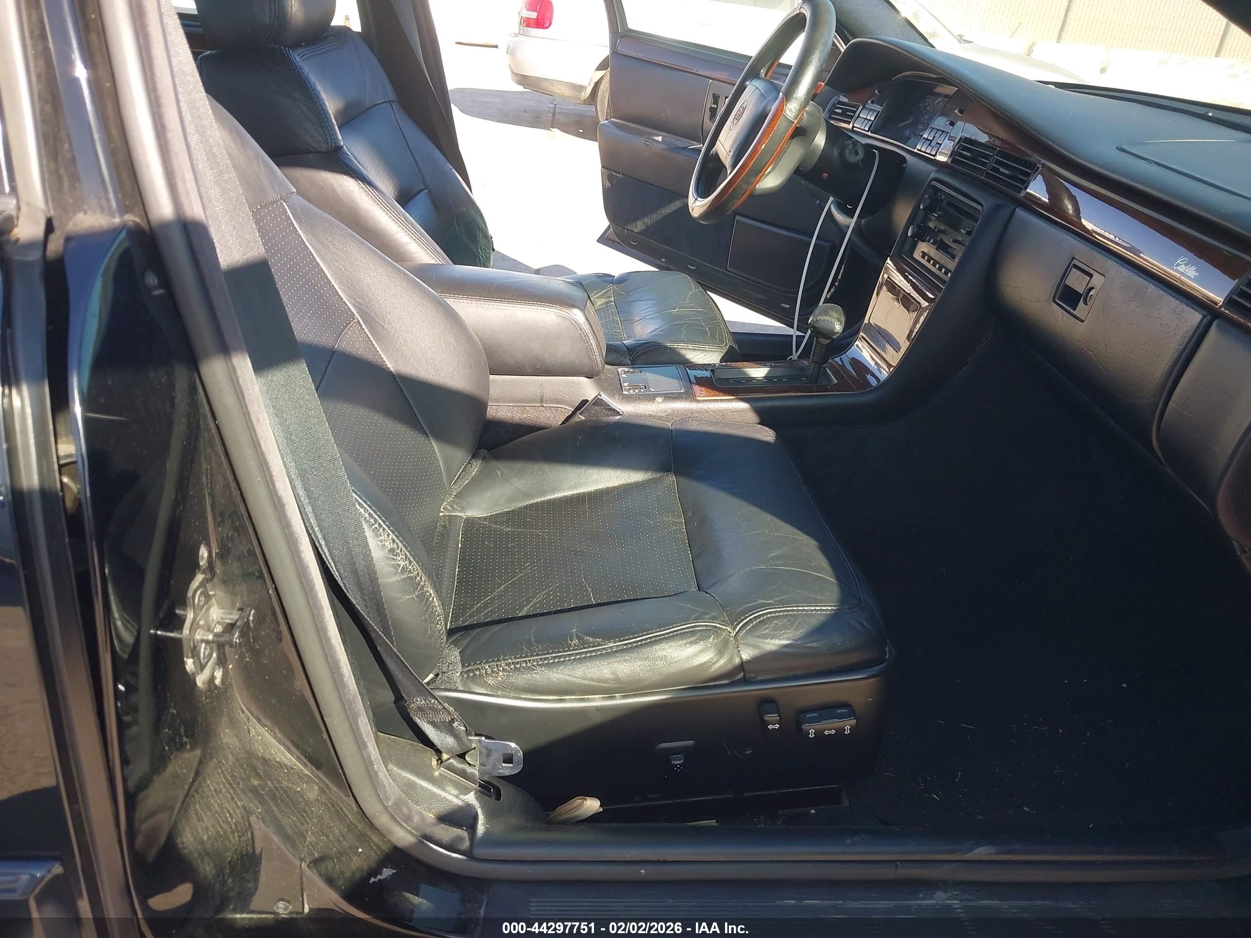 CADILLAC SEVILLE image 5