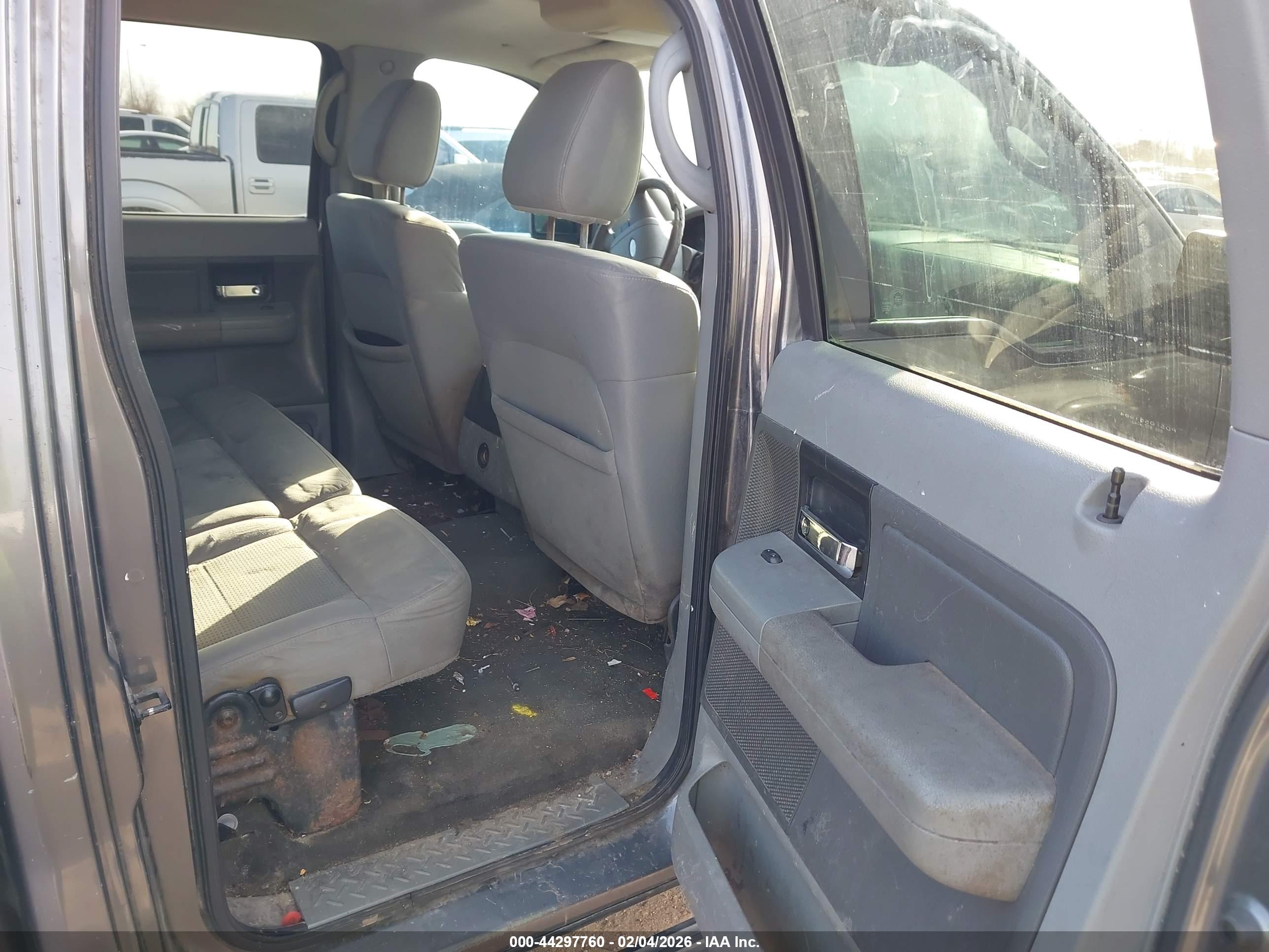 FORD F-150 image 8