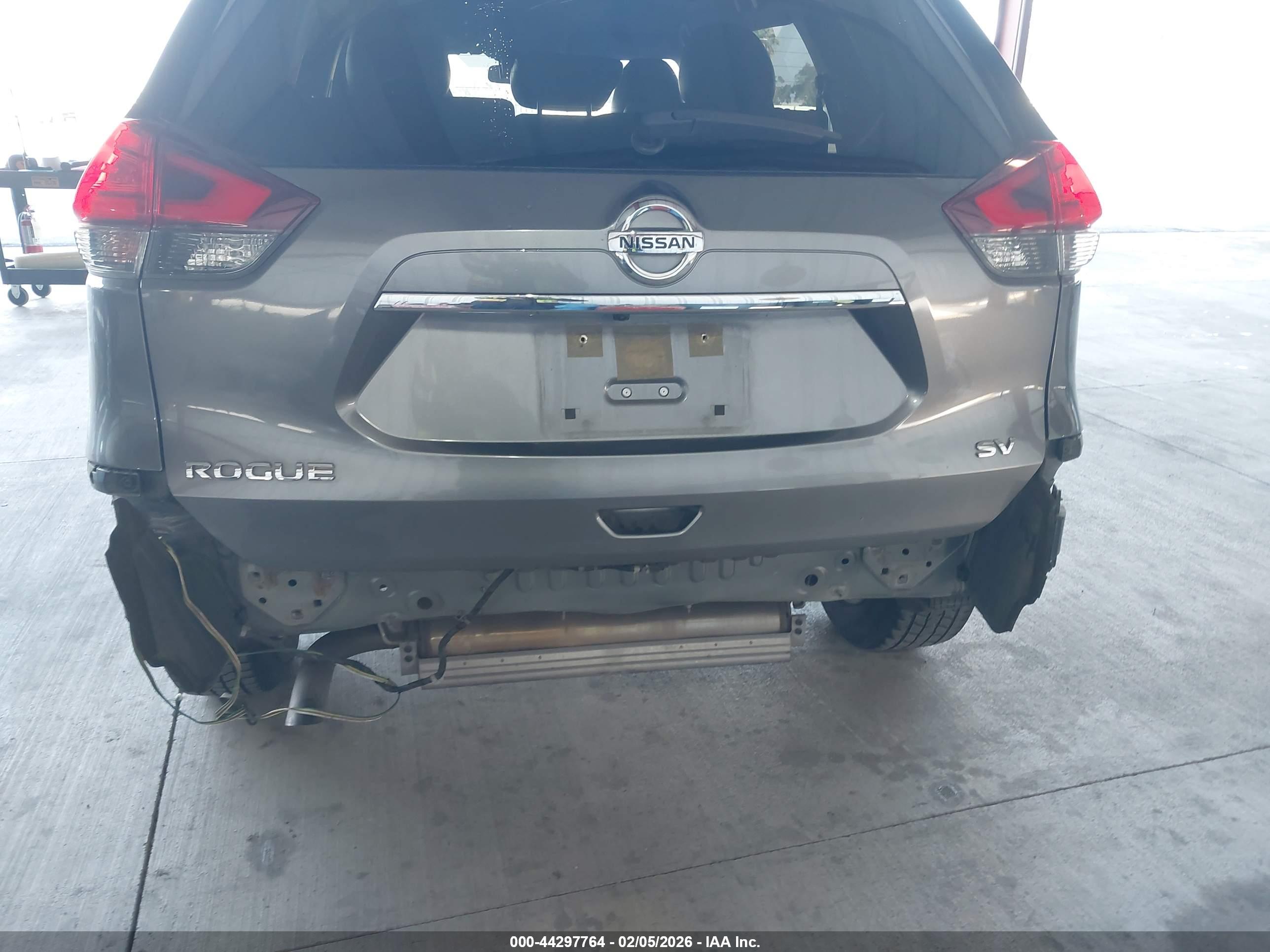 NISSAN ROGUE image 6