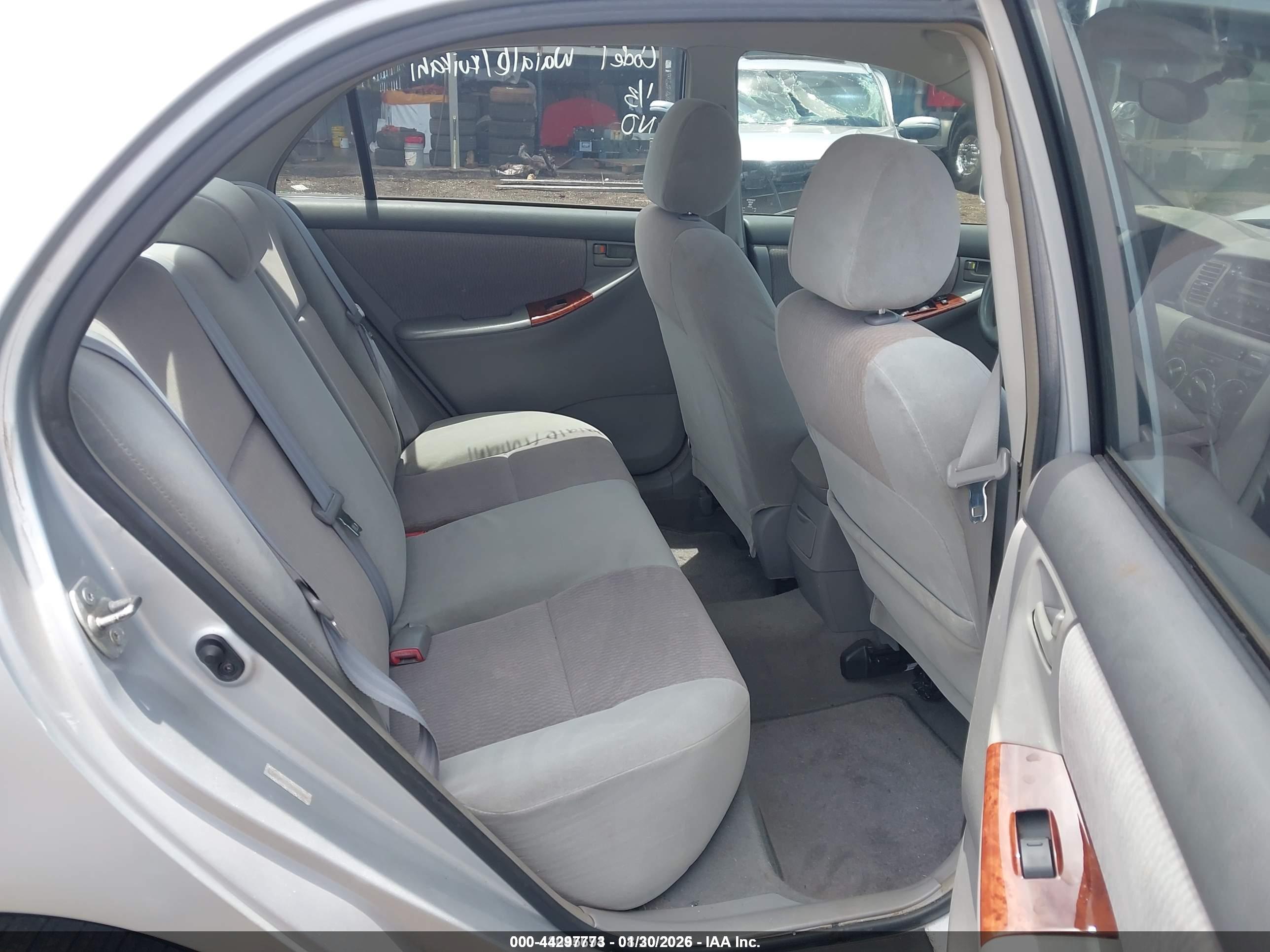 TOYOTA COROLLA image 8