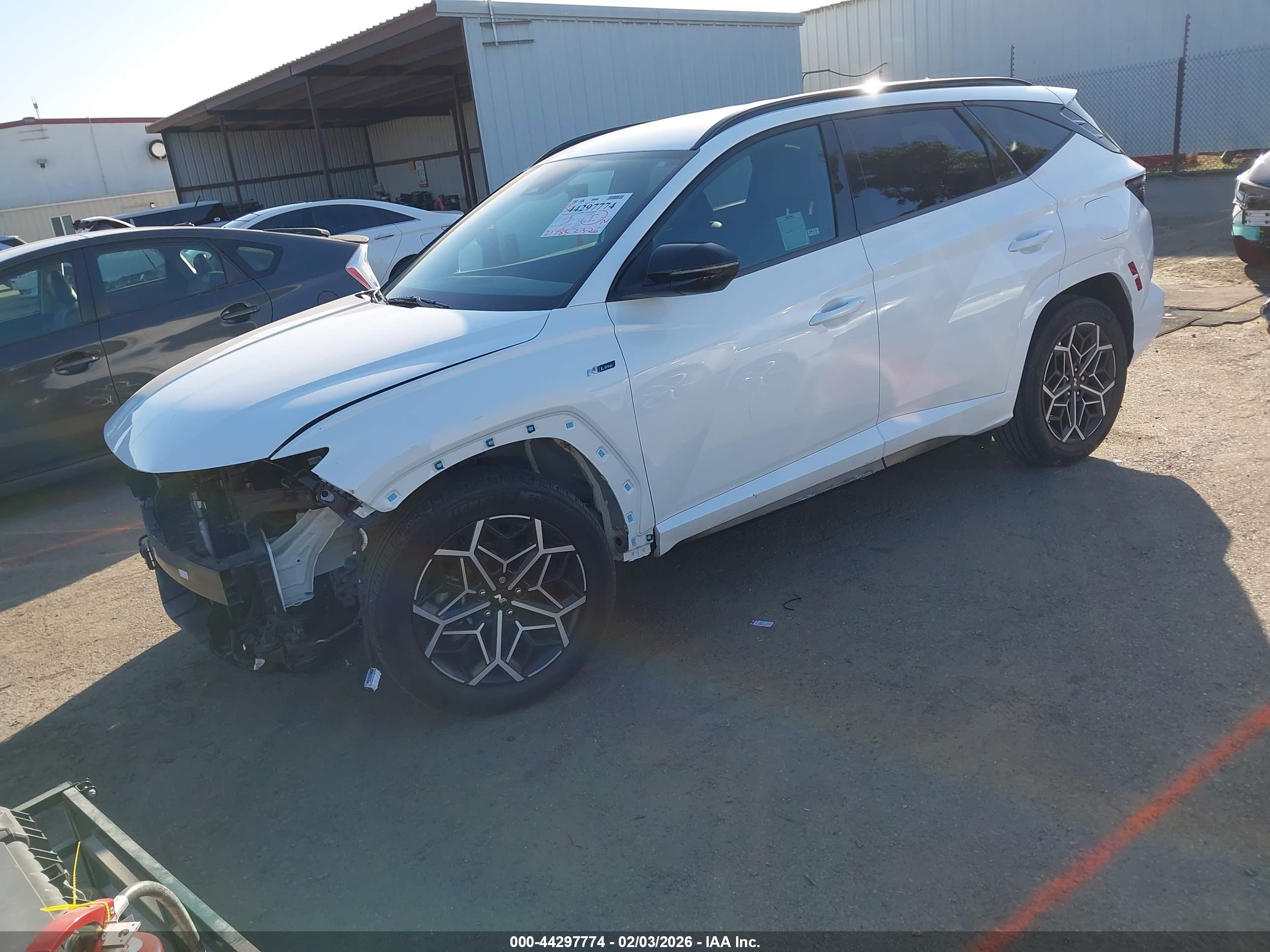 HYUNDAI TUCSON image 2