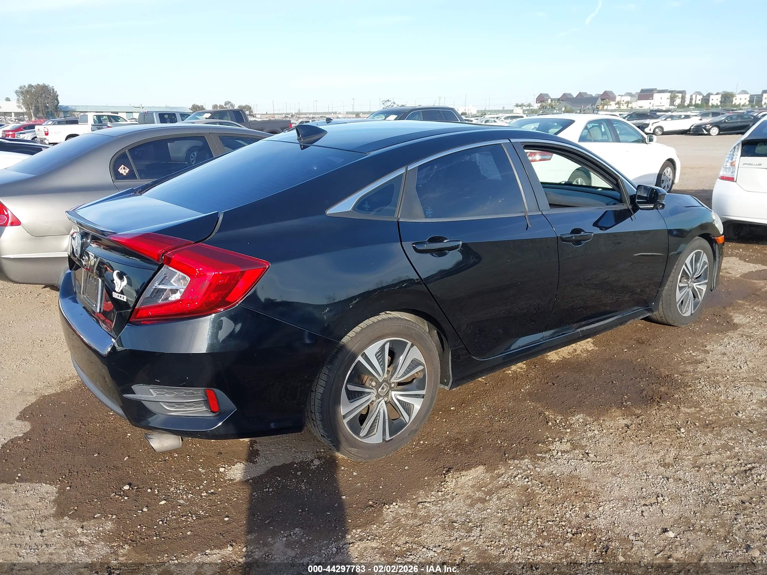 HONDA CIVIC image 4