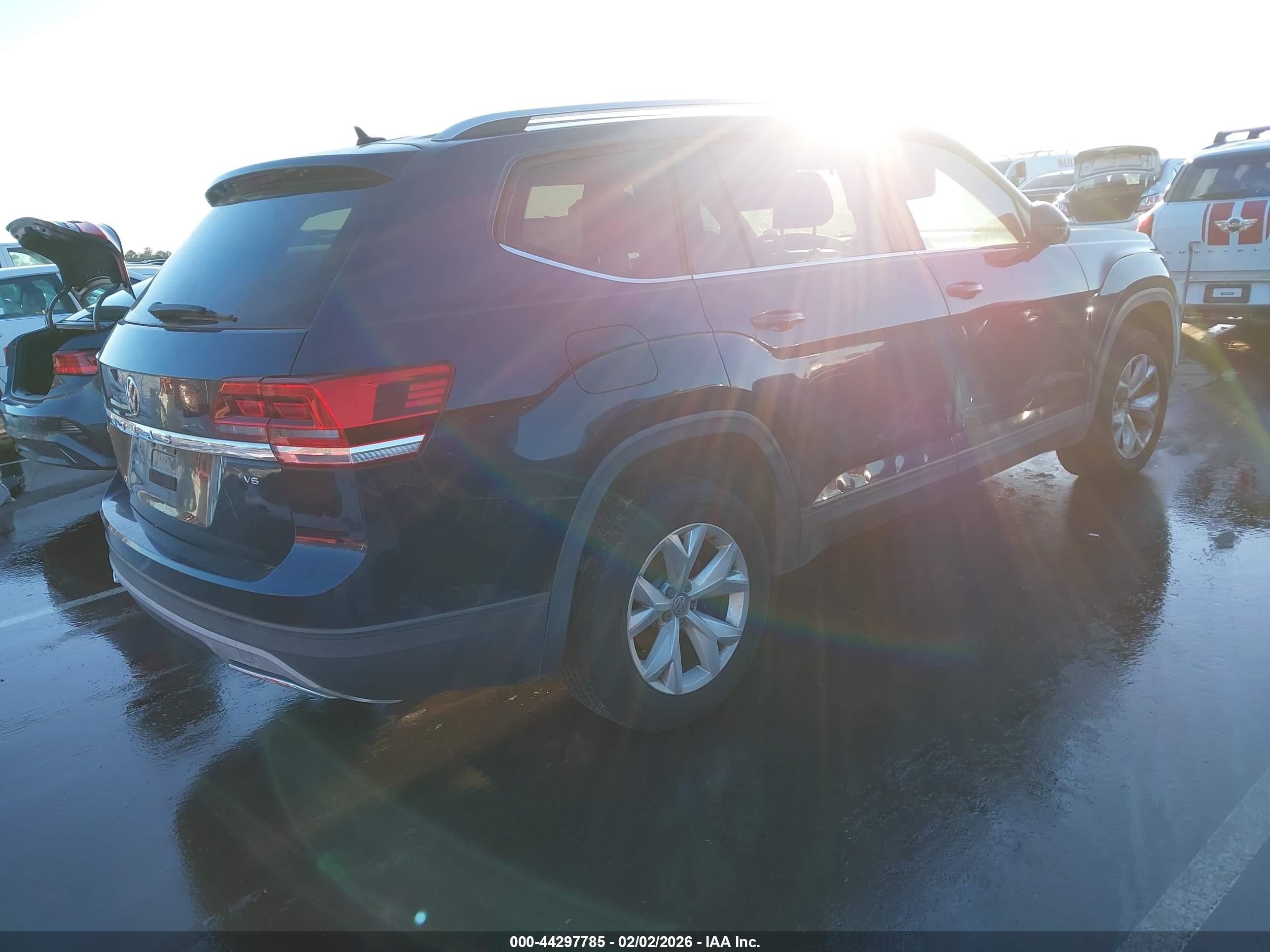 VOLKSWAGEN ATLAS image 4