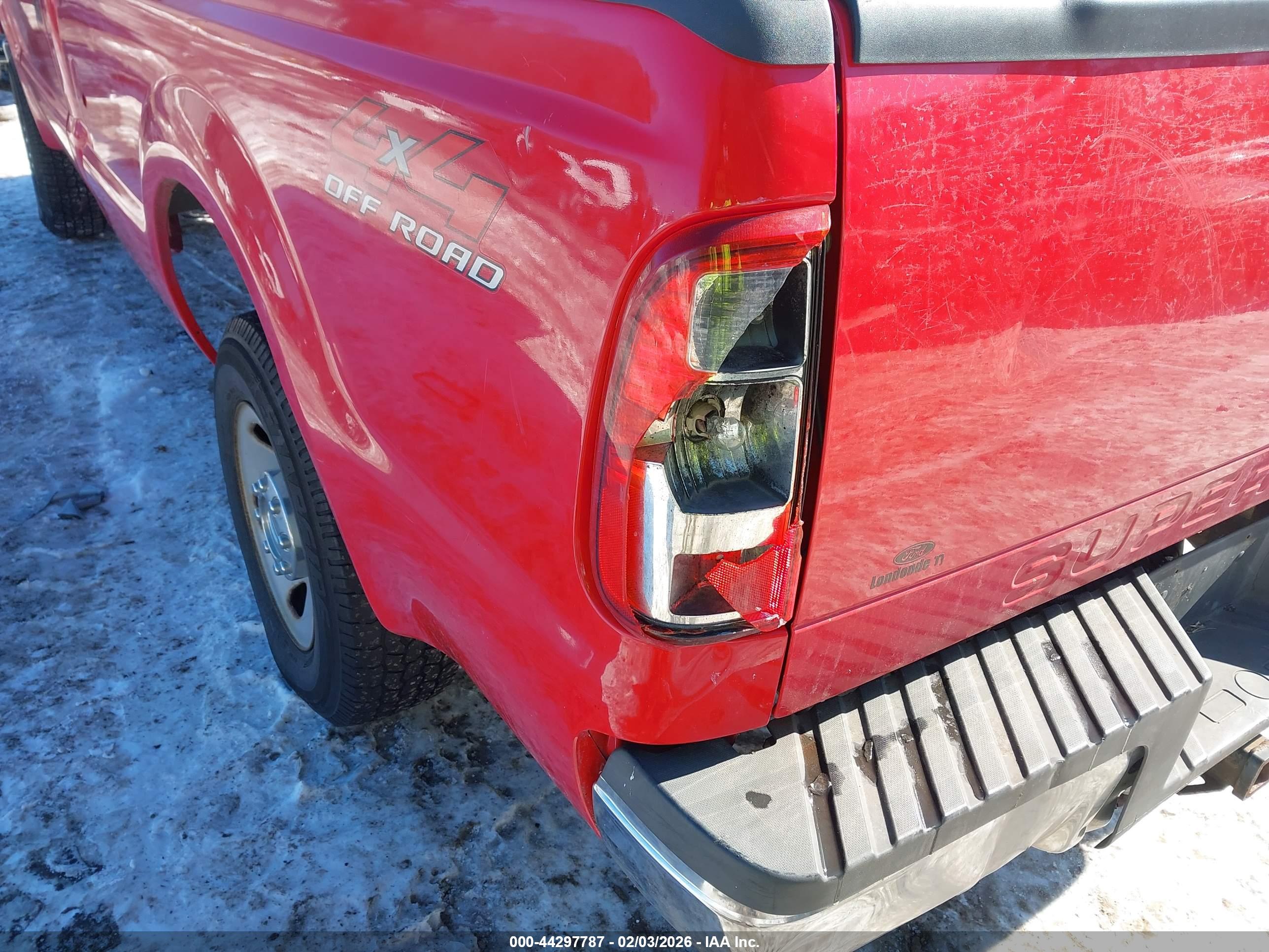 FORD F-250 image 6