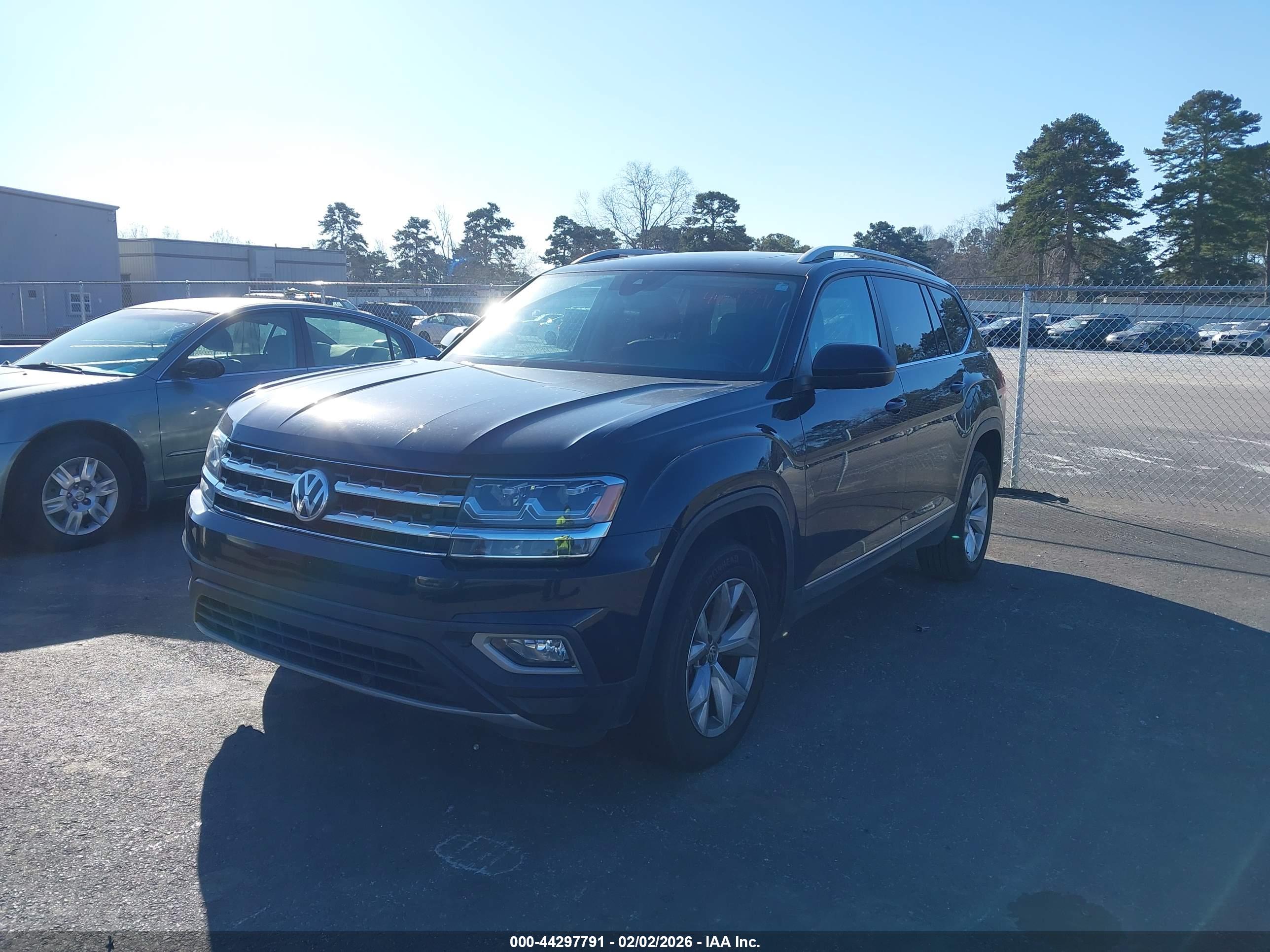 VOLKSWAGEN ATLAS image 2