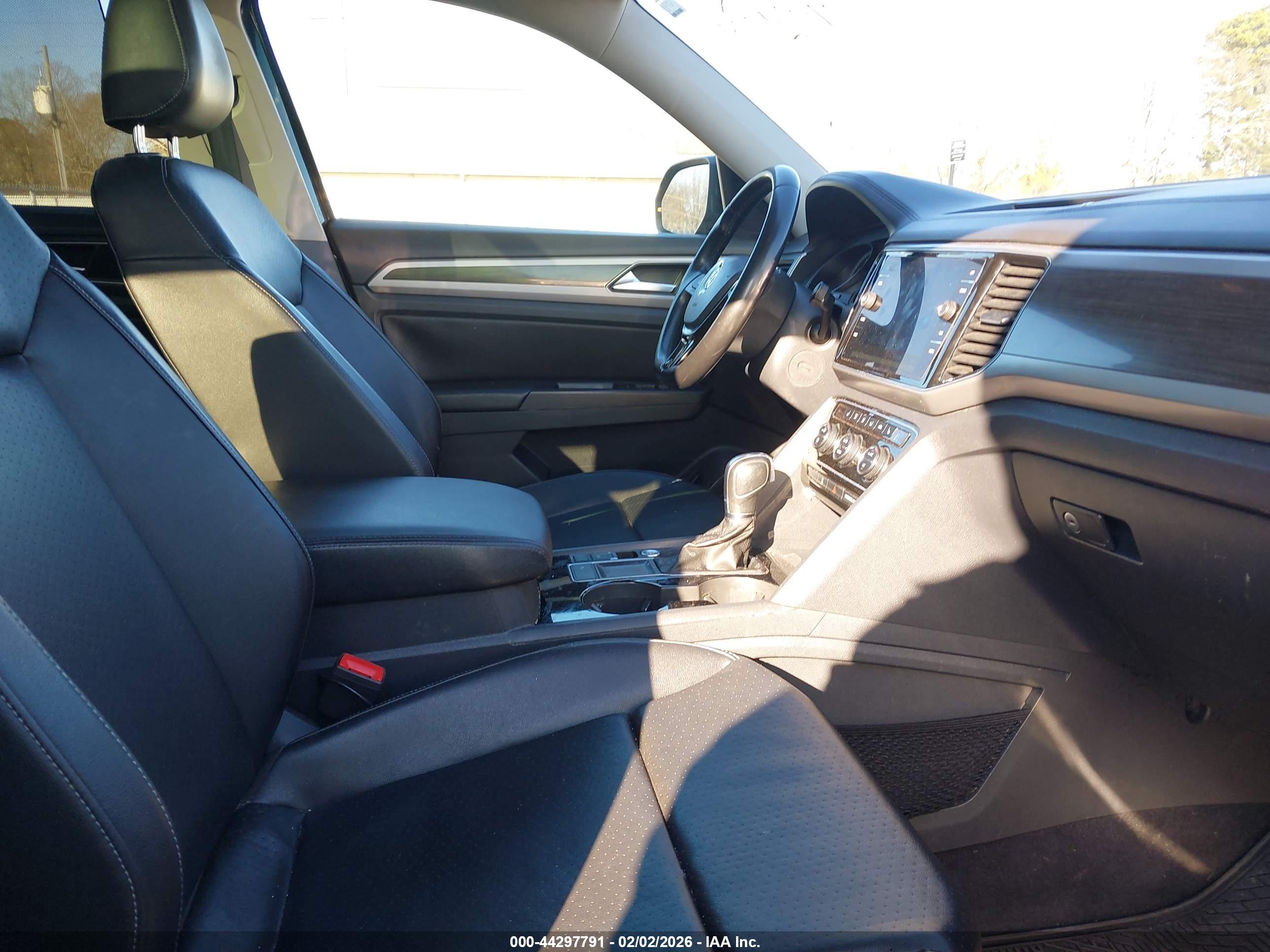 VOLKSWAGEN ATLAS image 5