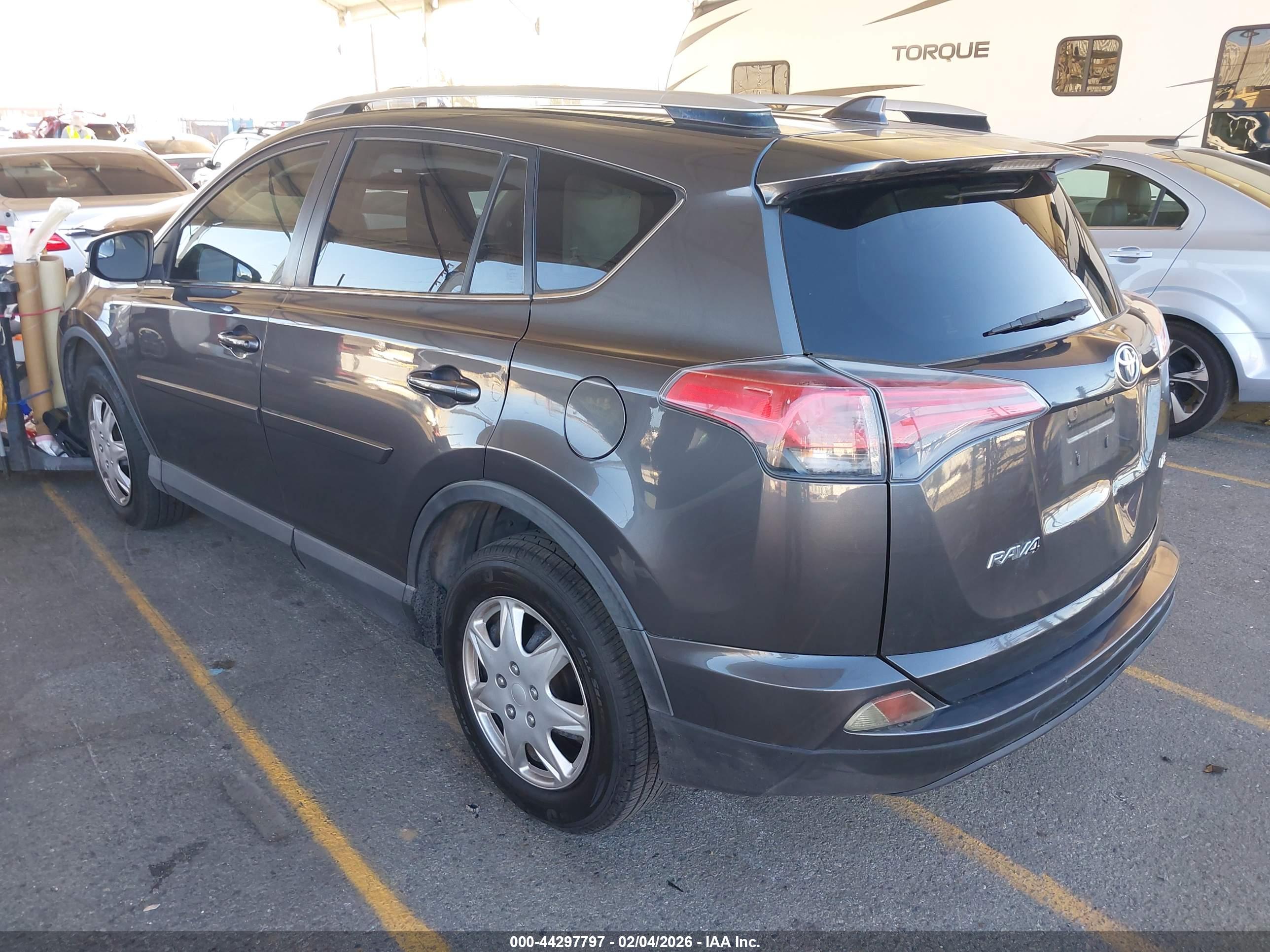 TOYOTA RAV4 image 3