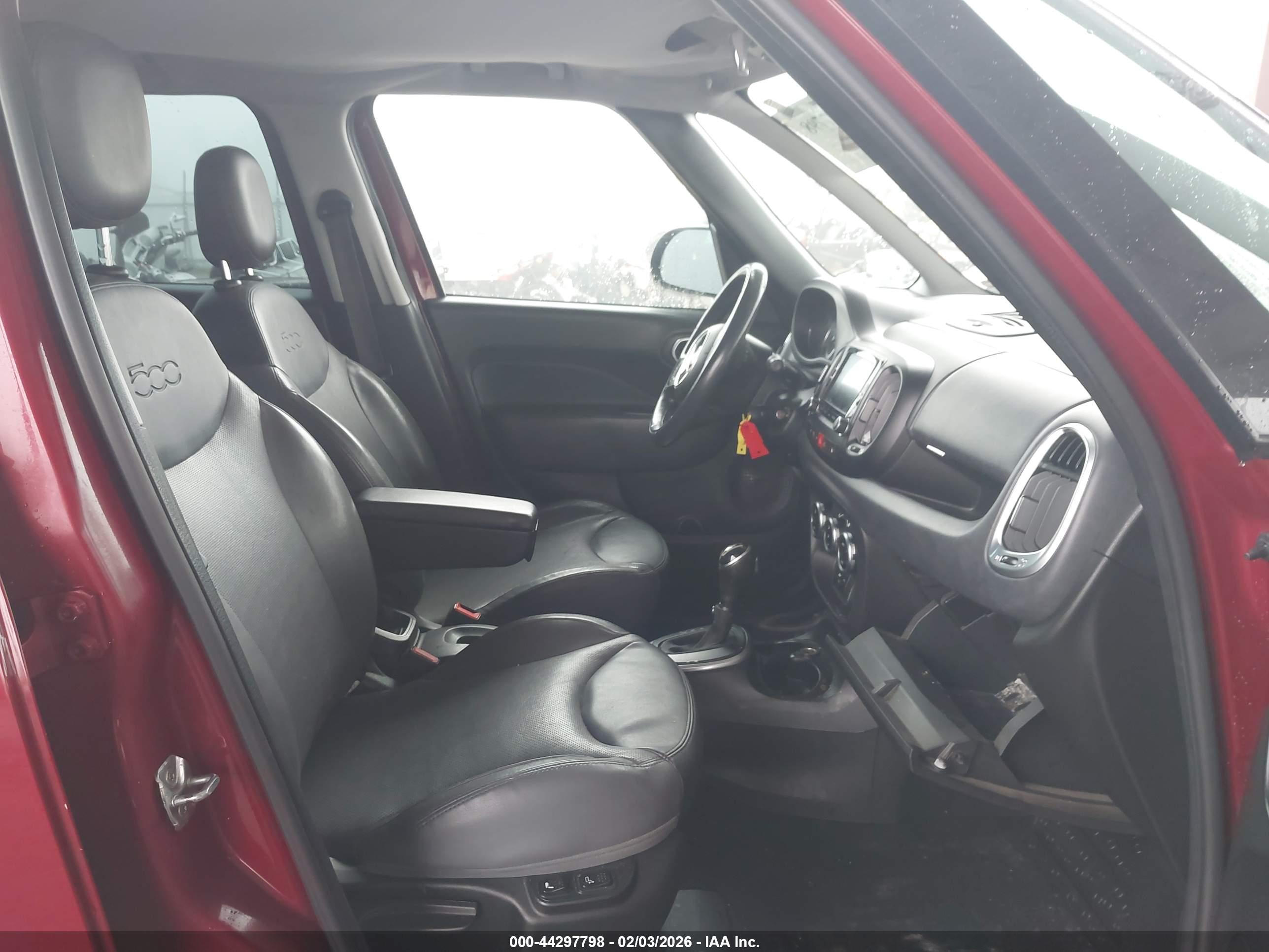 FIAT 500L image 5