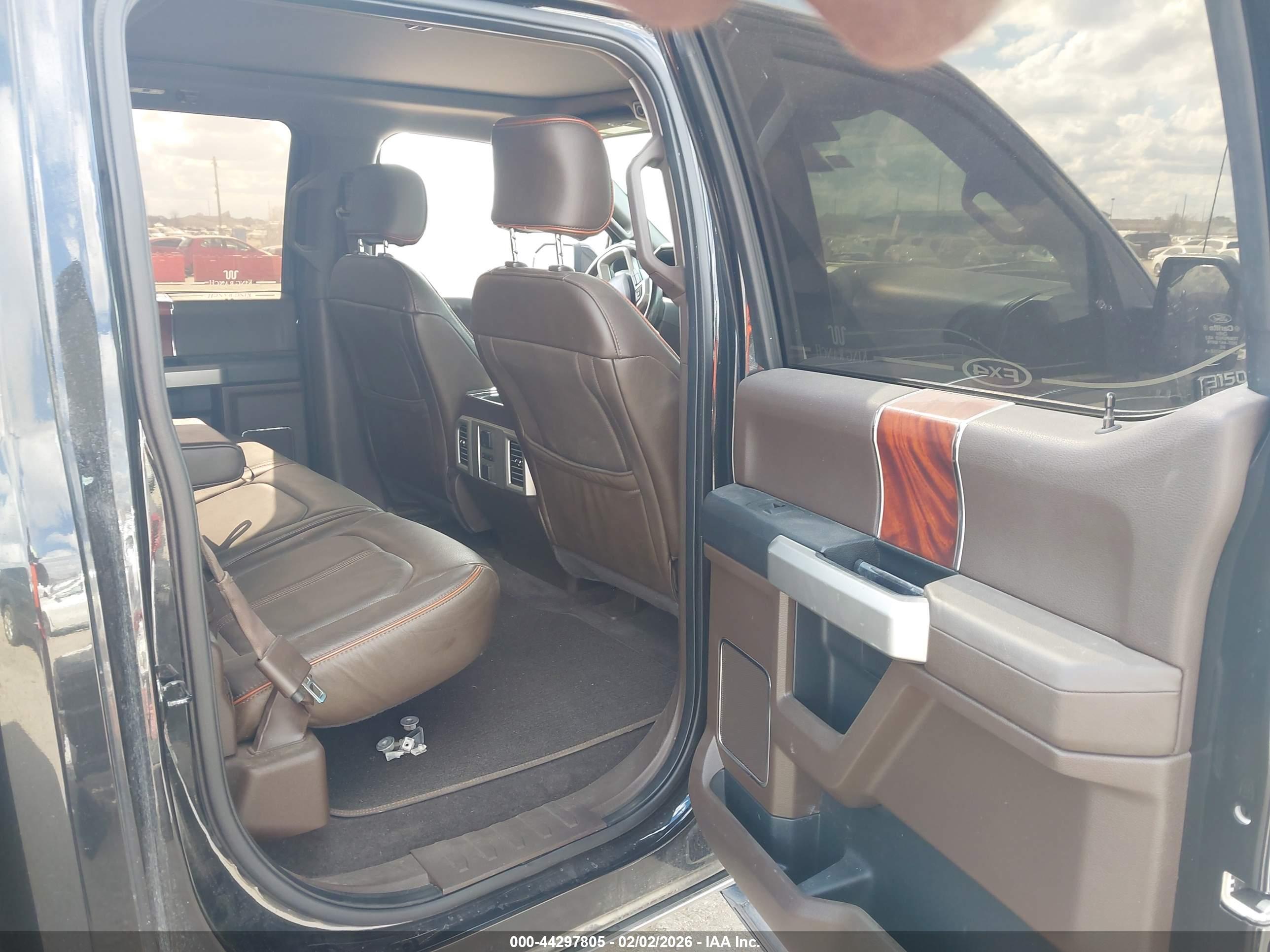 FORD F-150 image 8