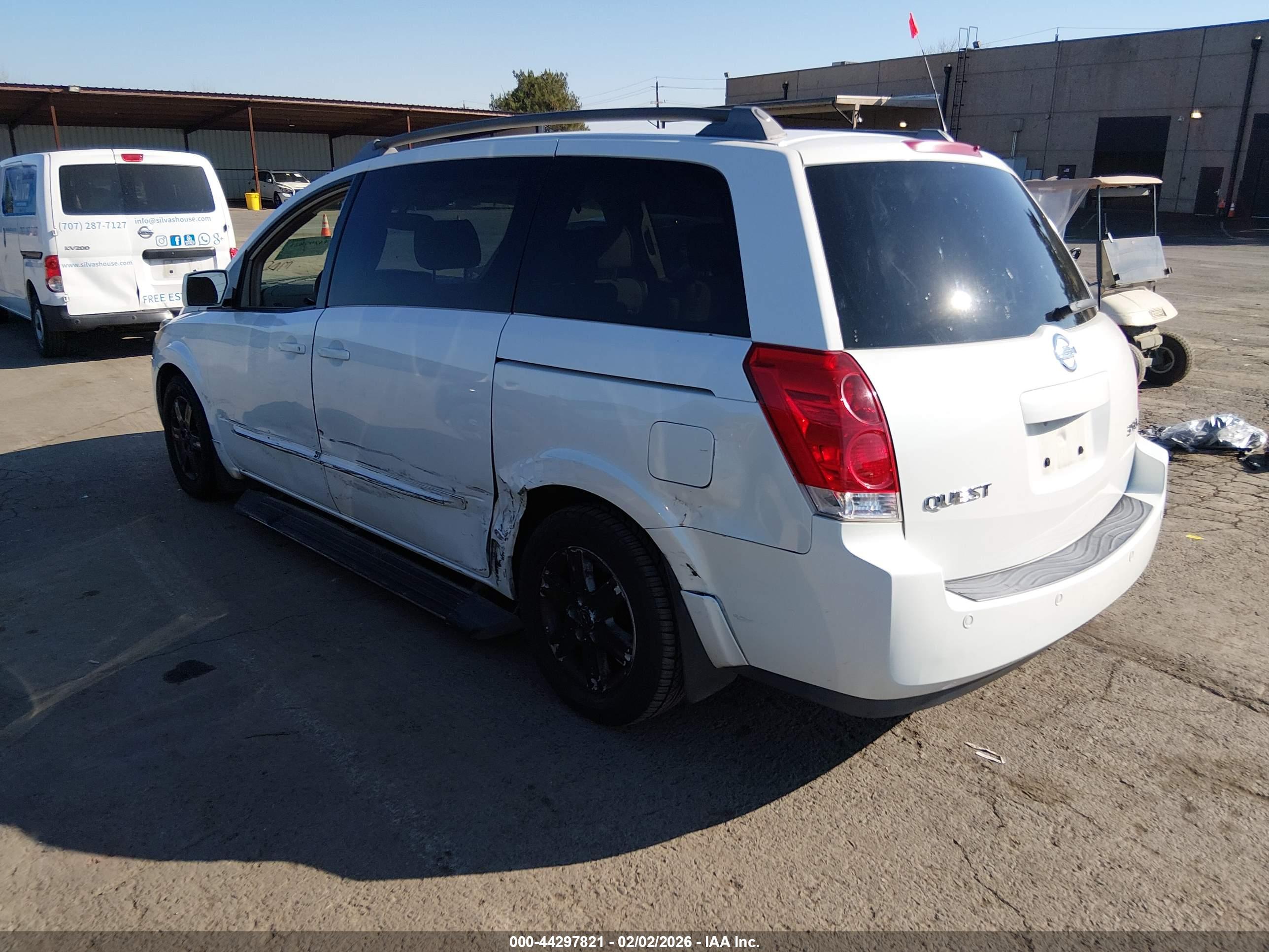 NISSAN QUEST image 3